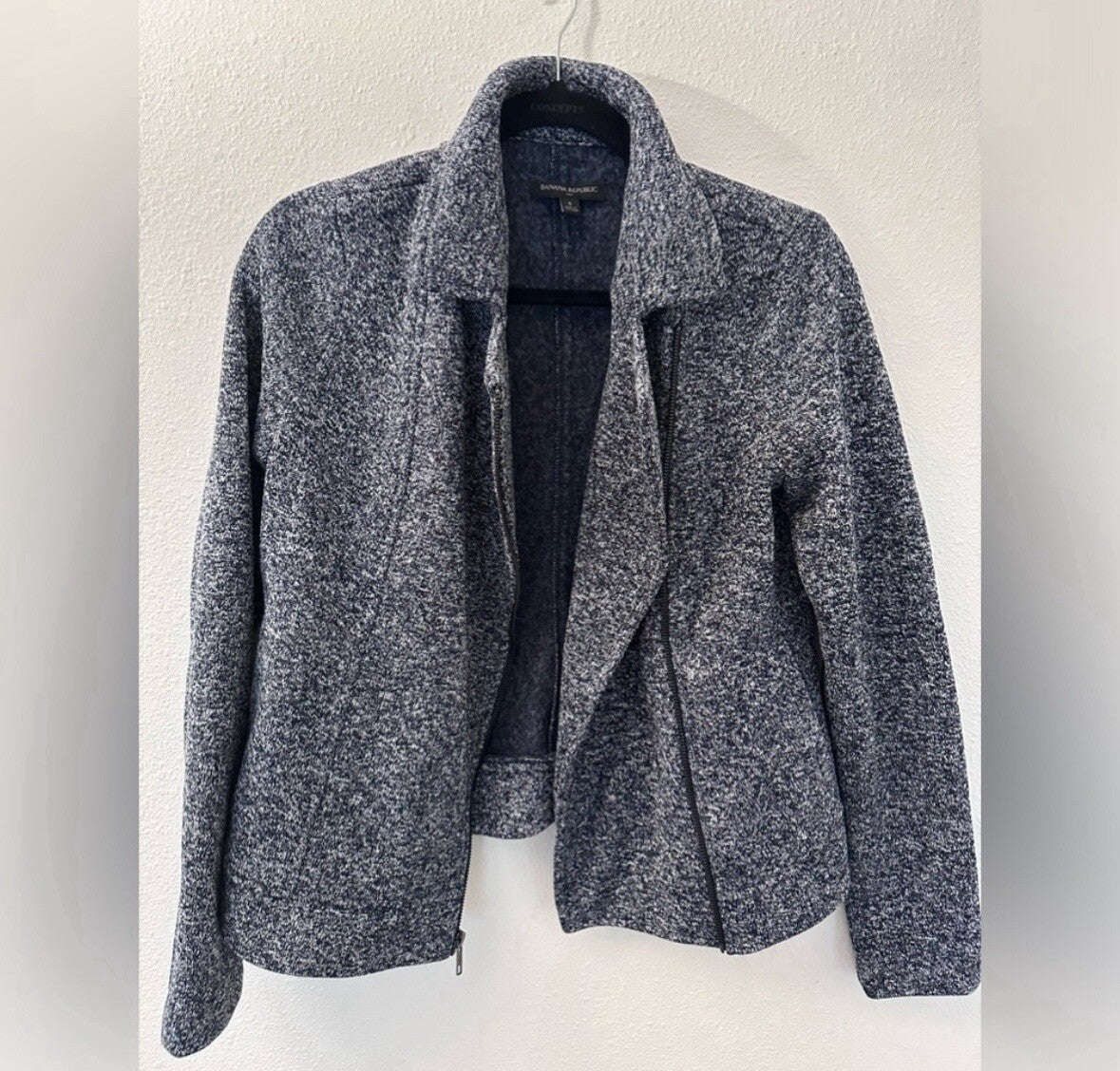 Banana Republic Sweater Jacket Size Small Zipper 3.7
