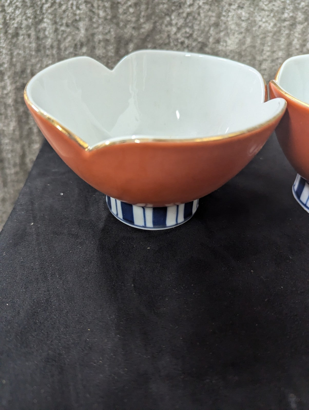 Set Of 3 Lotus Footed Rice Bowls Asian Japan Orange Blue Gold Scalloped Rim 4E