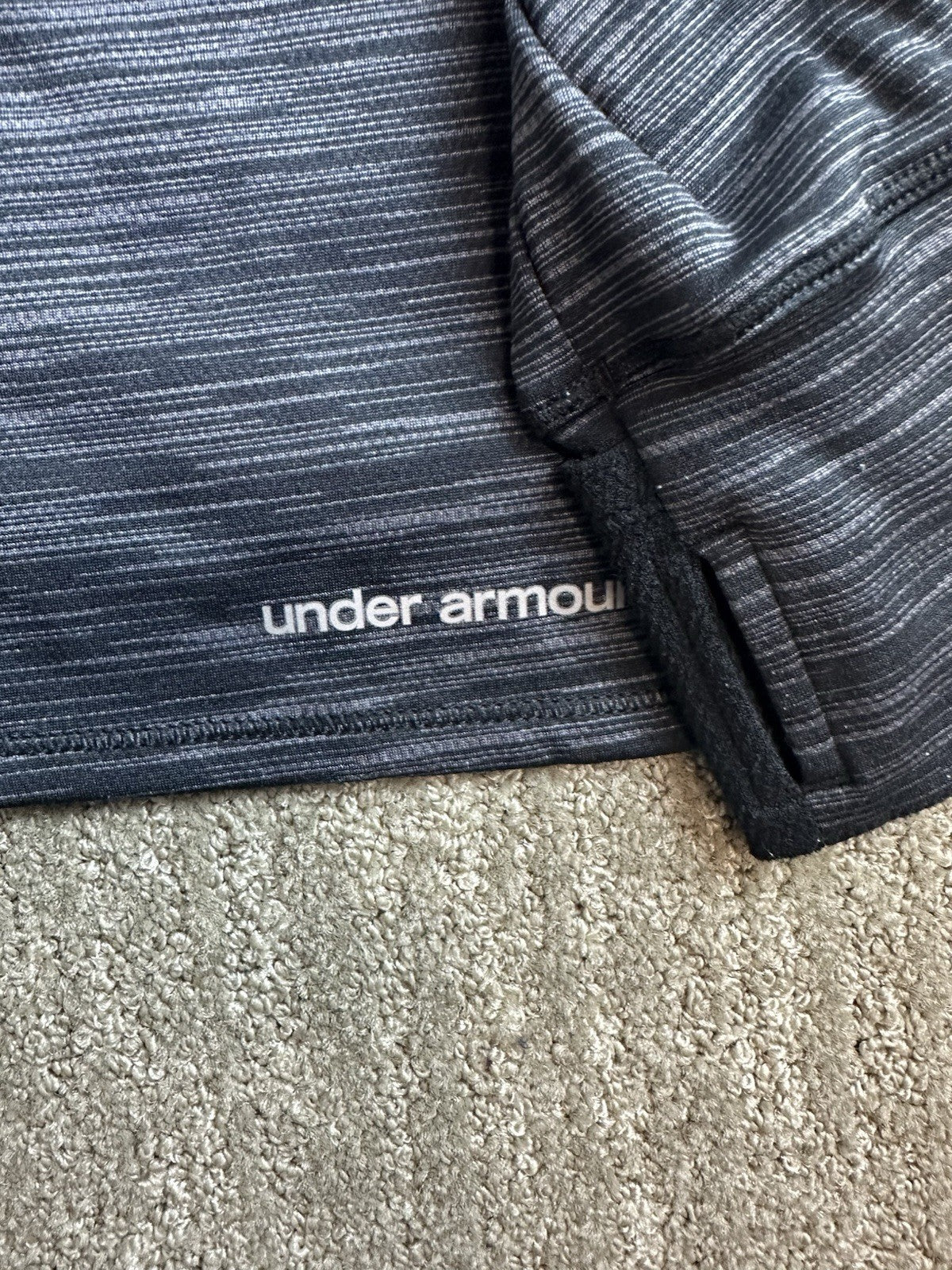 Women’s Under Armour Medium Fitted All Season Gear Turtleneck Thumbholes 1.8