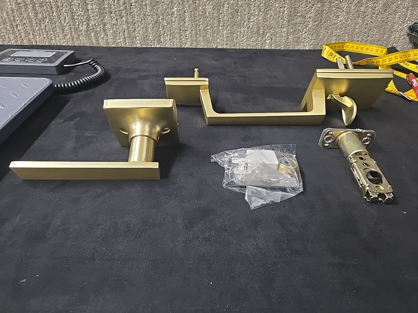 Front Door Handleset with Deadbolt and Lever Set Black Azdele 2B
