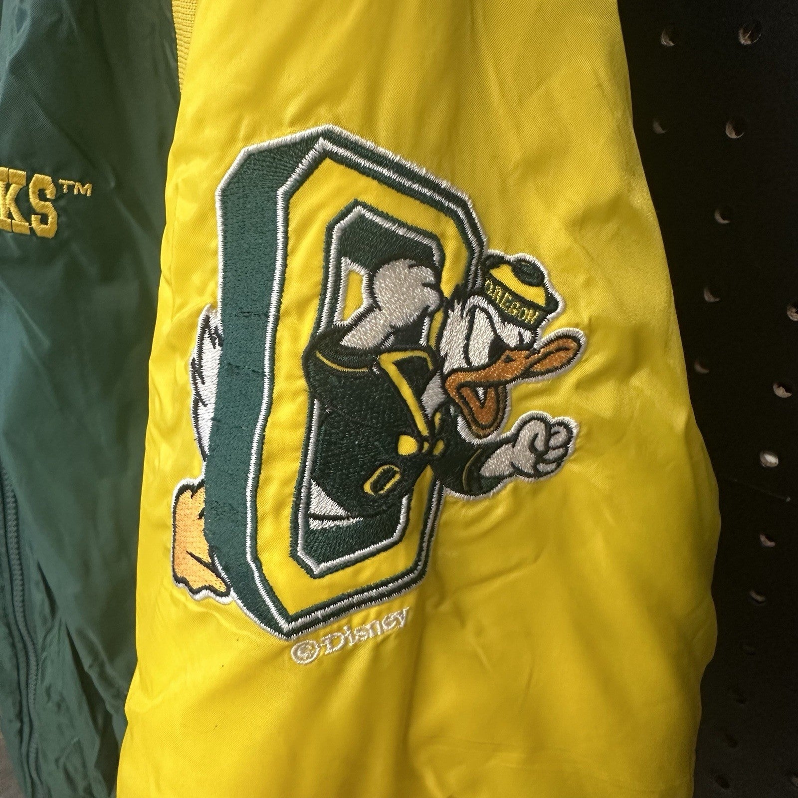 Vintage Genuine Stuff Collegiate Oregon Ducks Puffer Jacket Women’s Small