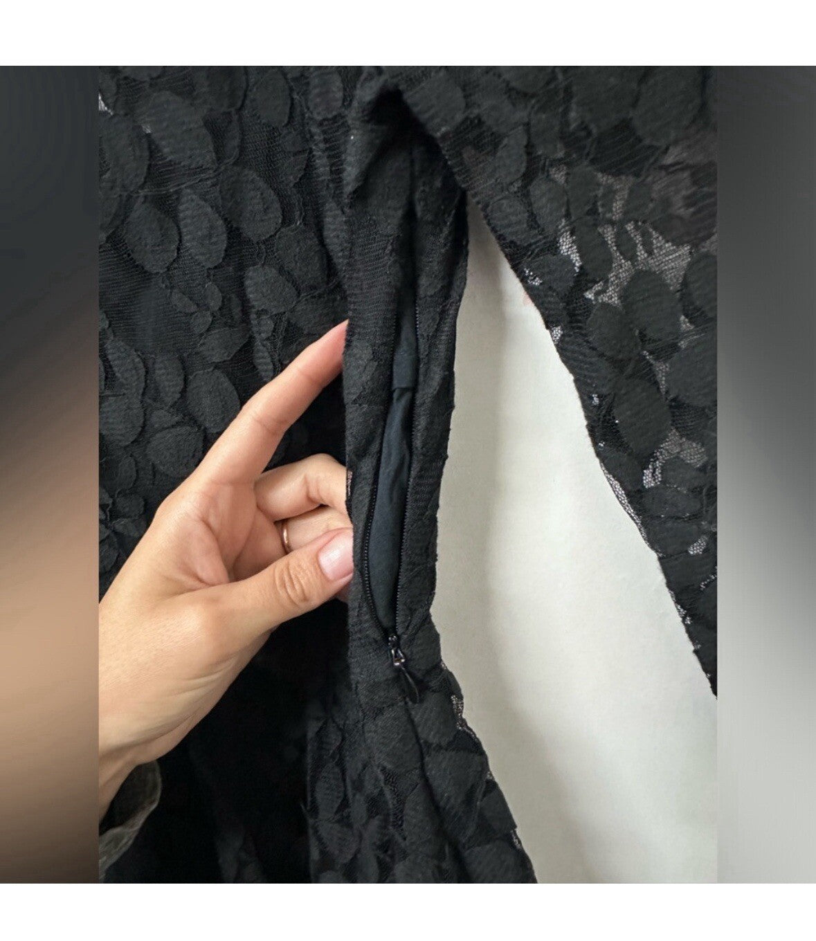Free People Woman’s Black Lace Dress Size 2    (0063)