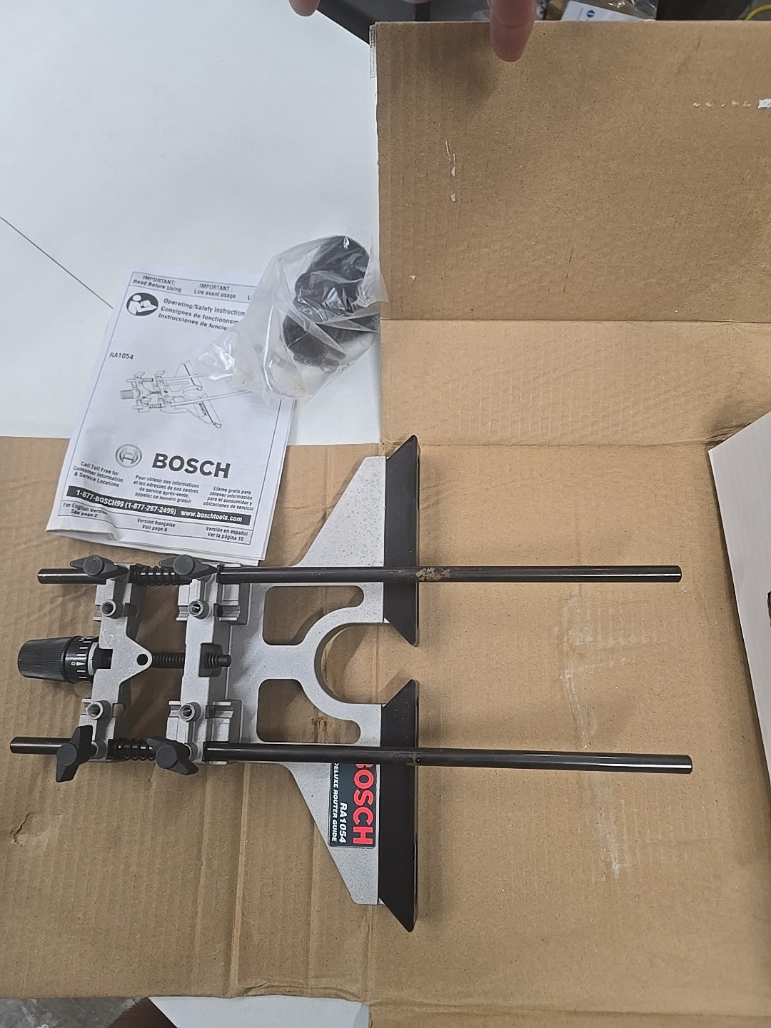Bosch Deluxe Router Edge Guide Accessory RA1054 8D