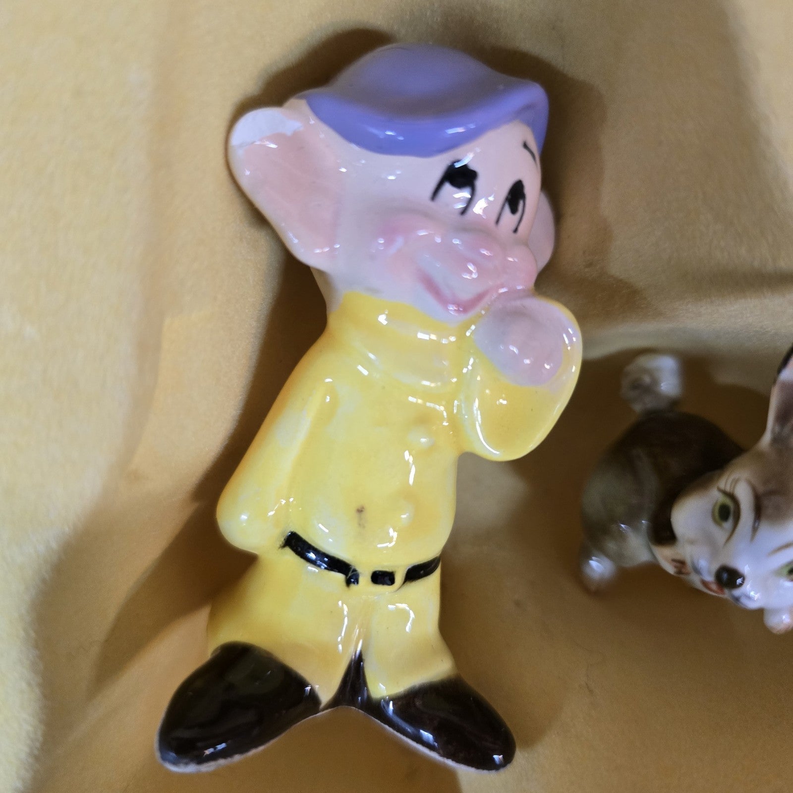 1960 Walt Disney Snow White and the Seven Dwarfs Ceramic Figure Set