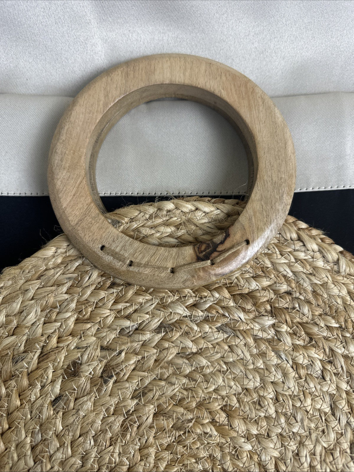 Chloe & Lex Round Woven Bag Wooden Handle White Pattern
