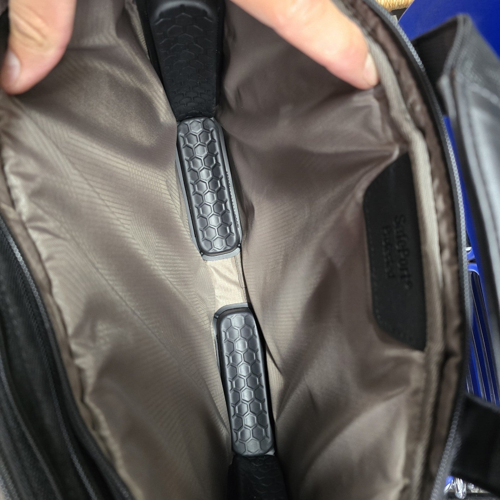 Targus Zip-Thru 14" Notebook Carrying Case - Black