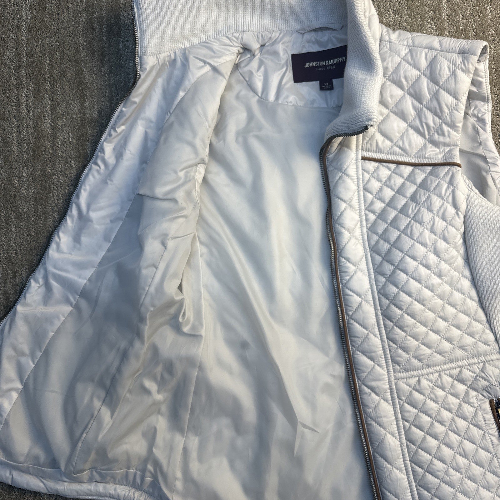 Women’s Johnston & Murphy XS Quilted Best Tan & Light Brown    1.1