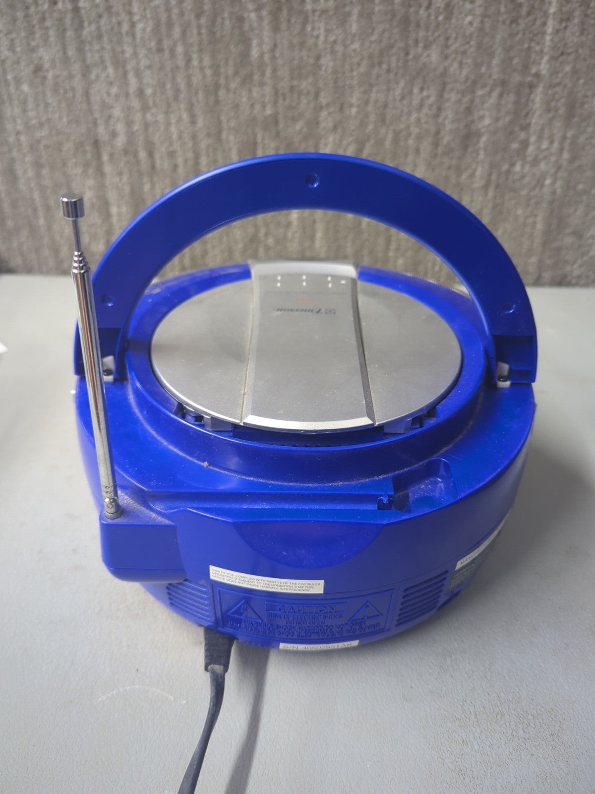 Emerson PD5202BL Stereo Boombox Radio CD Player Blue W/Power Cord 4E