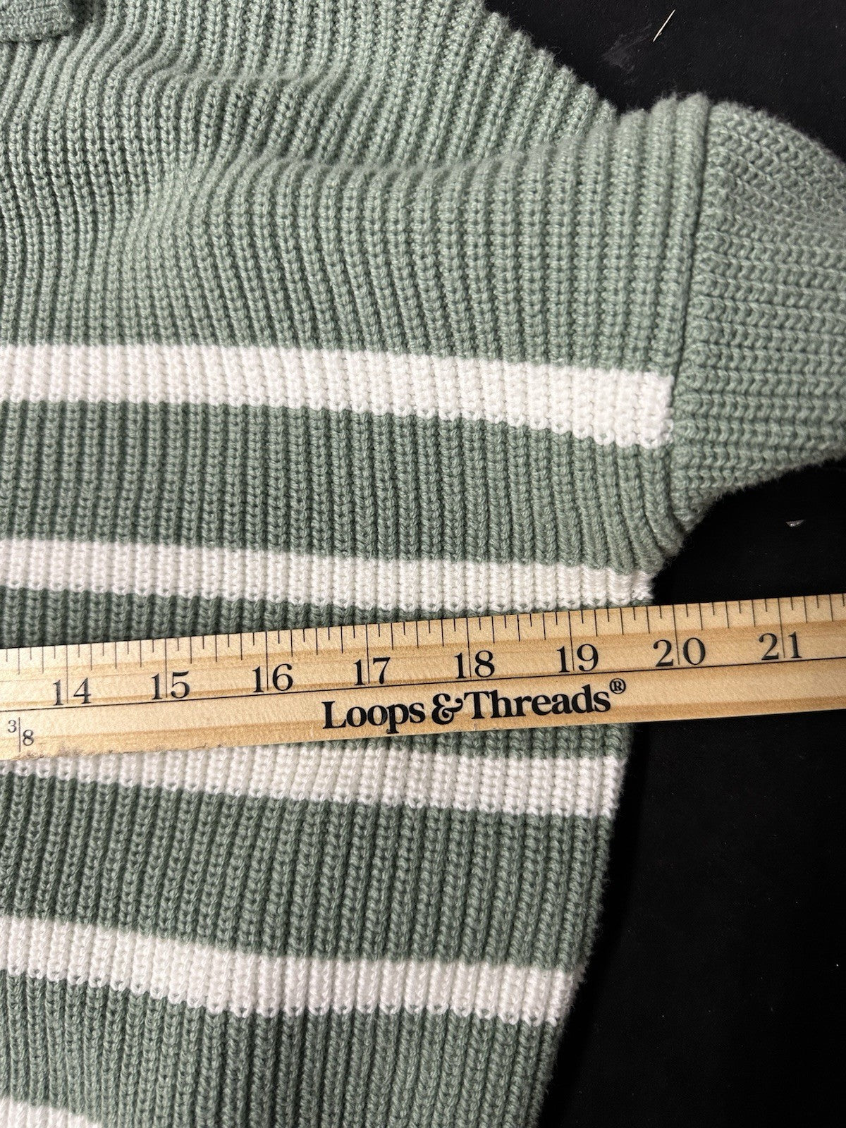 Women's Hollister Pullover Striped V-Neck Crop Long Sleeve Sweater Size XS 0071