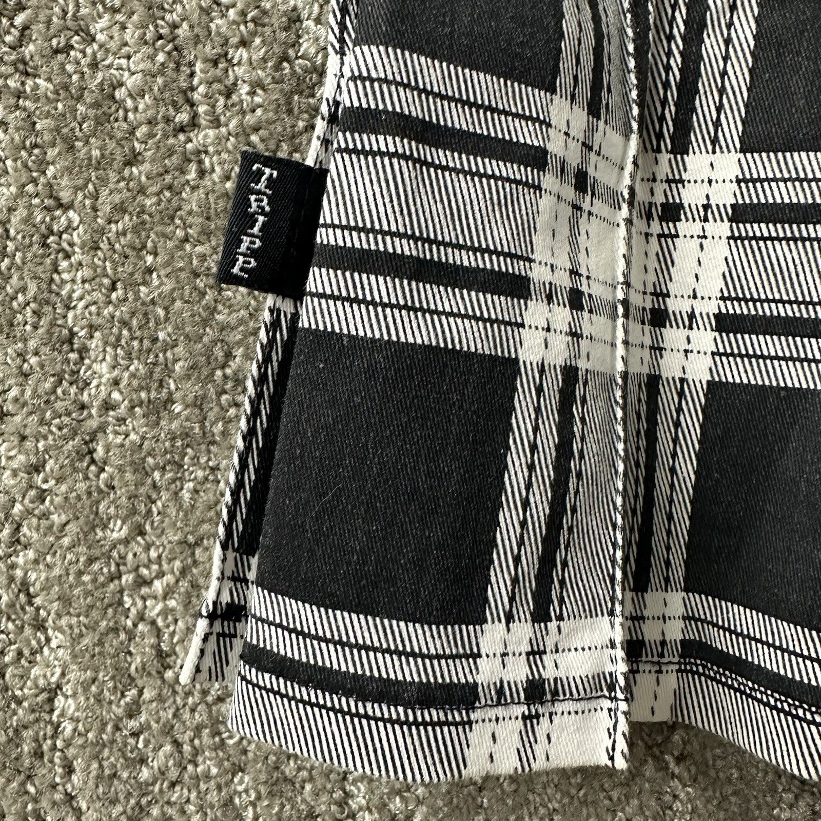 Tripp NYC Plaid Mini Skirt Y2K XS Hot Topic Black & White Goth Punk 0097