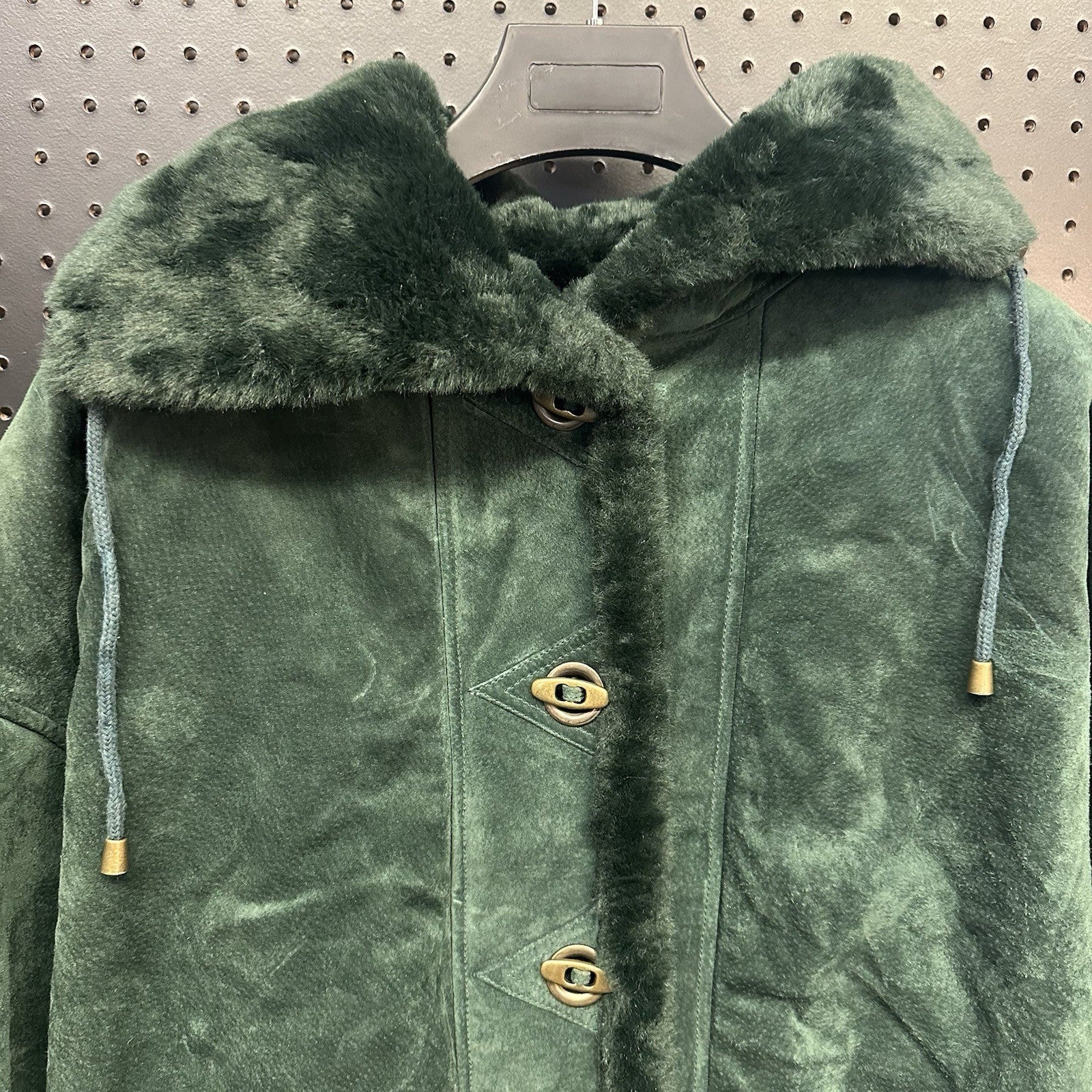 Vintage 90s Adventure Bound By Wilson’s Faux Shearling Coat Green Suede Serpa Lg
