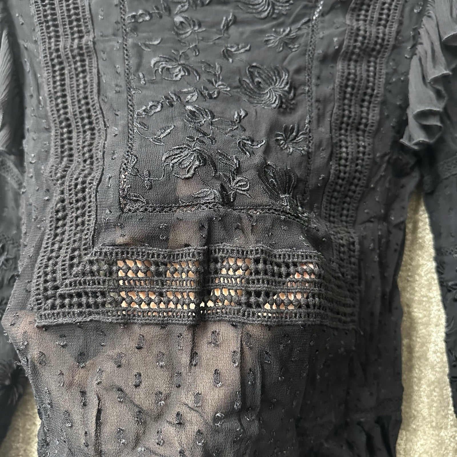 ZARA Women Black Ruffled Long Sleeve Boho Lace Sheer Top Size Extra Small (0076)