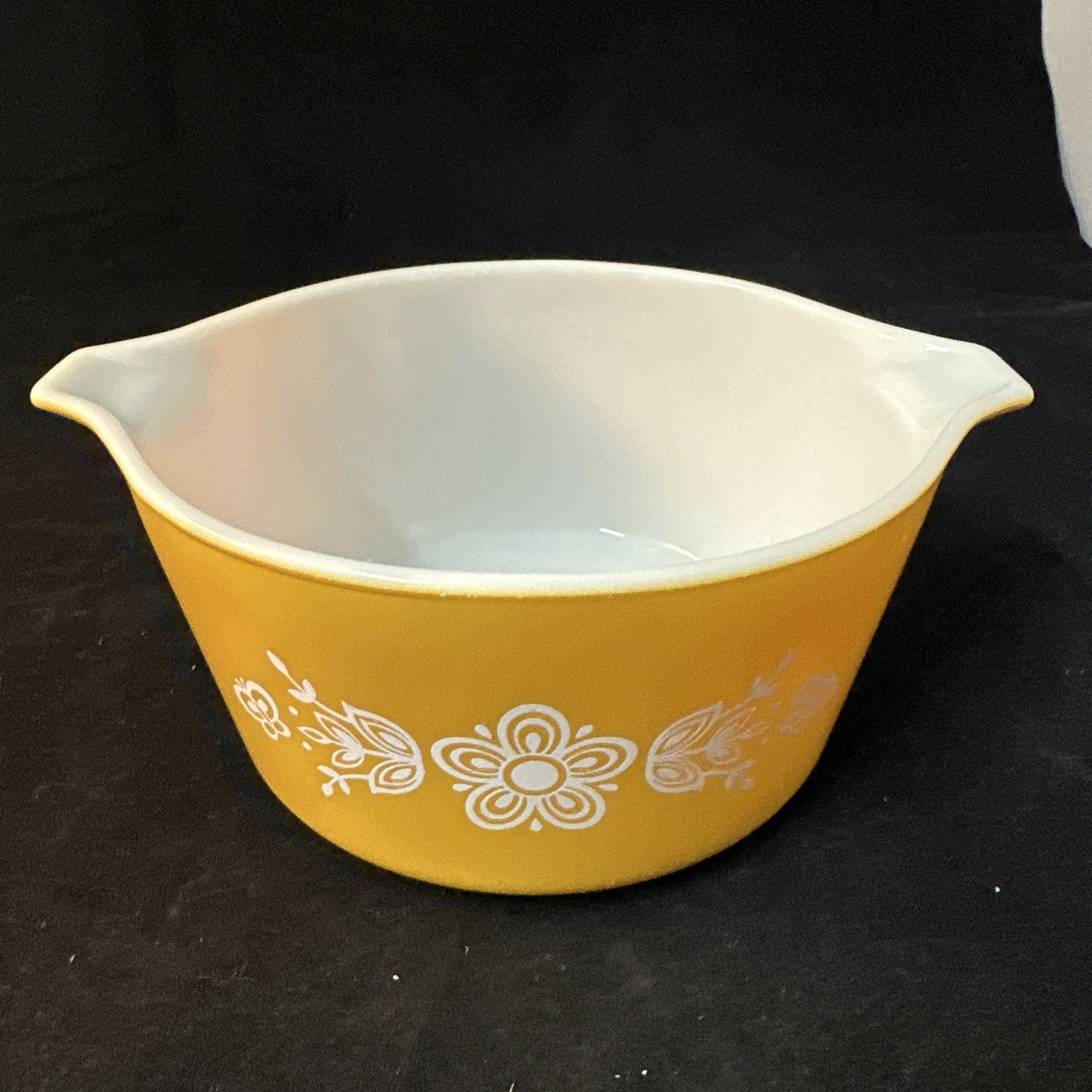 Pyrex #473 1 Quart Vintage Butterfly Gold Casserole Dish No Lid 7A
