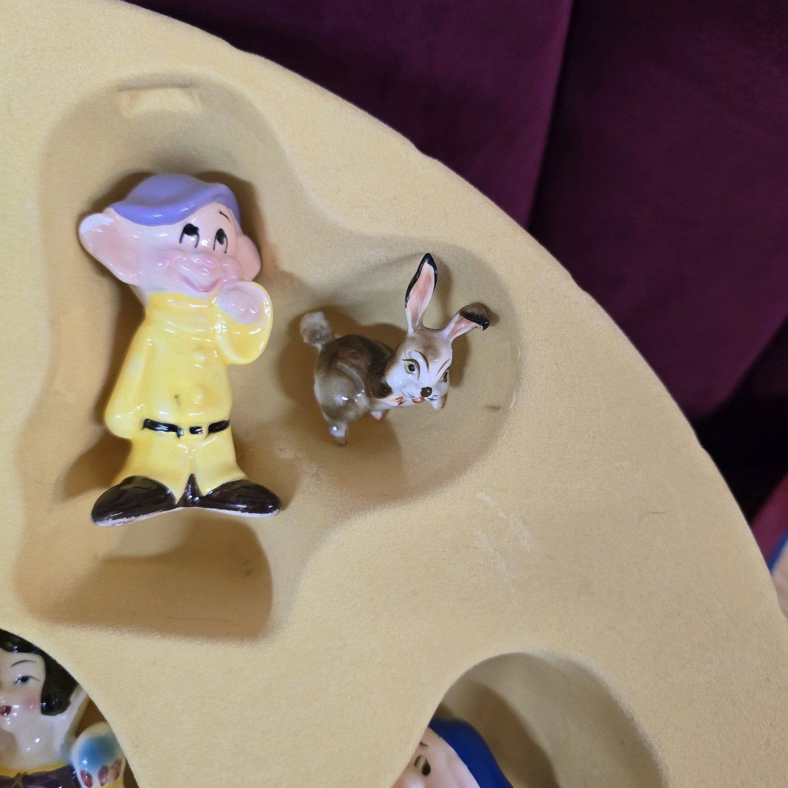 1960 Walt Disney Snow White and the Seven Dwarfs Ceramic Figure Set