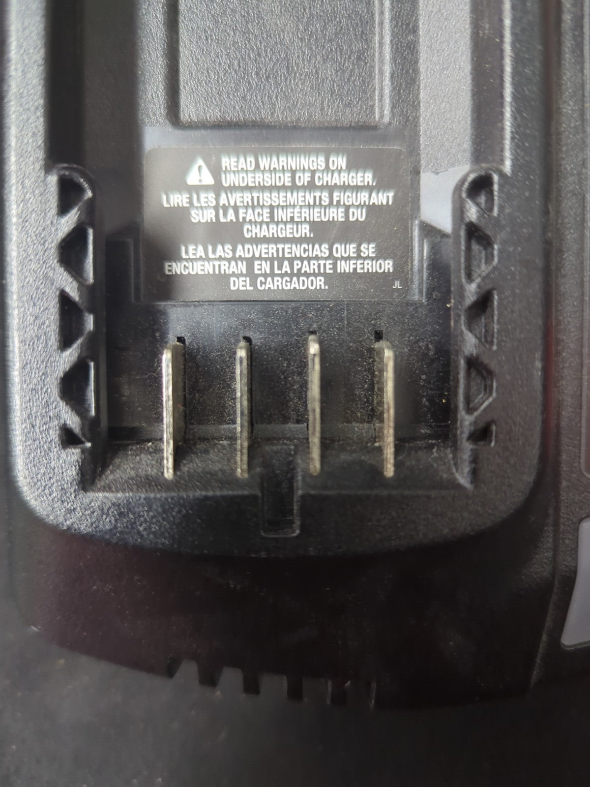 Craftsman CMCB100 12V/20V MAX 12 & 20-Volt Li-Ion Tool Battery Charger 12C