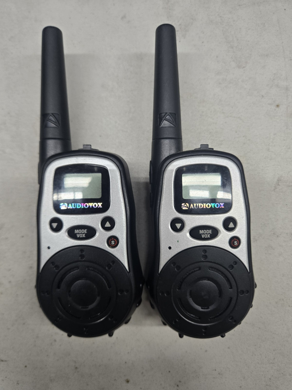 Audiovox GMRS1582CH 15-Mile 22-Channel FRS/GMRS Two-Way Radio 1C