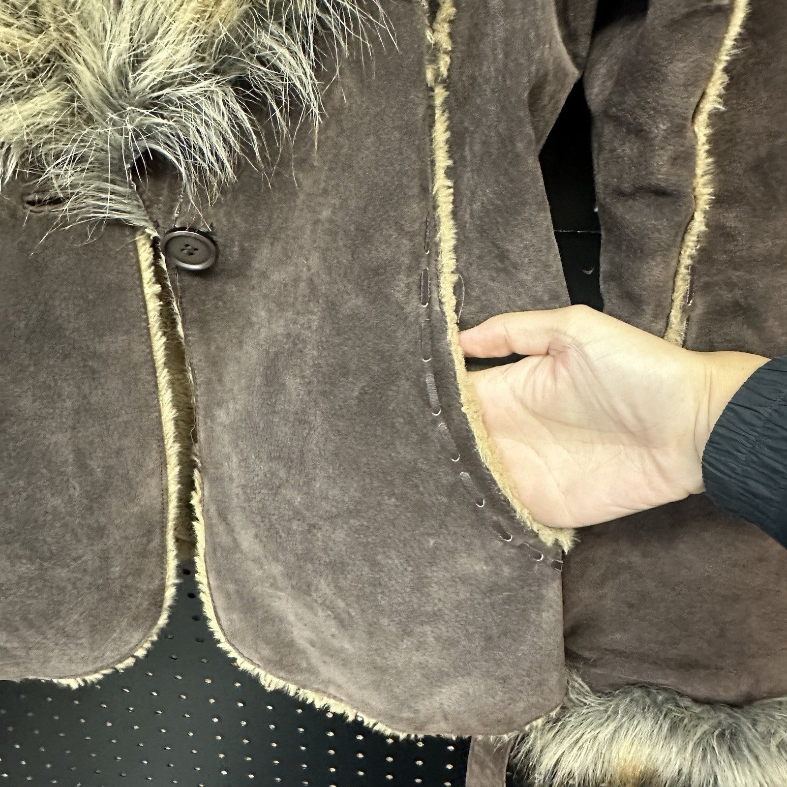 Wilsons Leather Women’s Brown Leather Faux Fur Collar Cuffs Shearling Jacket Med