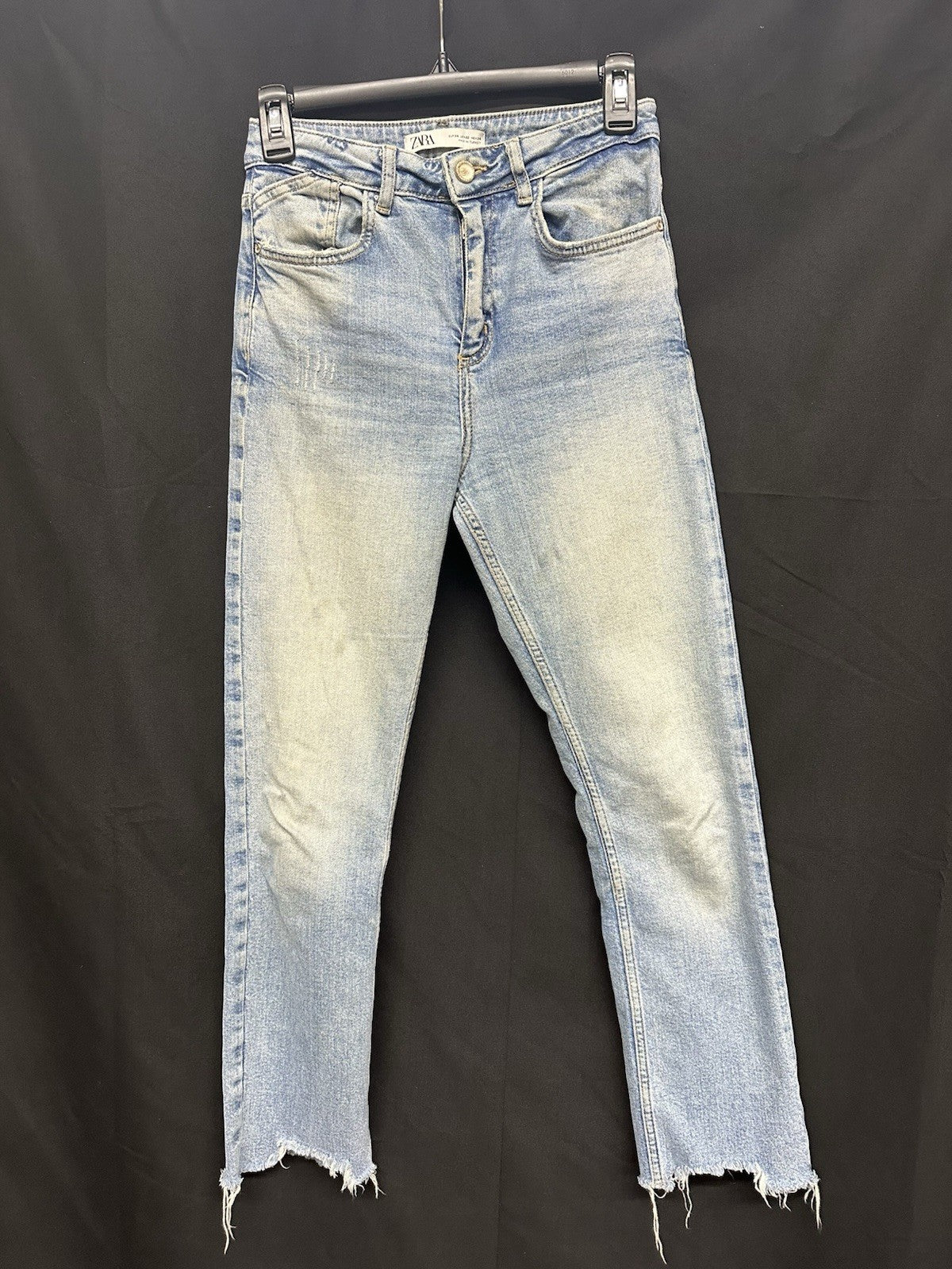 Women’s ZARA Cut off Jeans US 2 EUR 34 (0031)