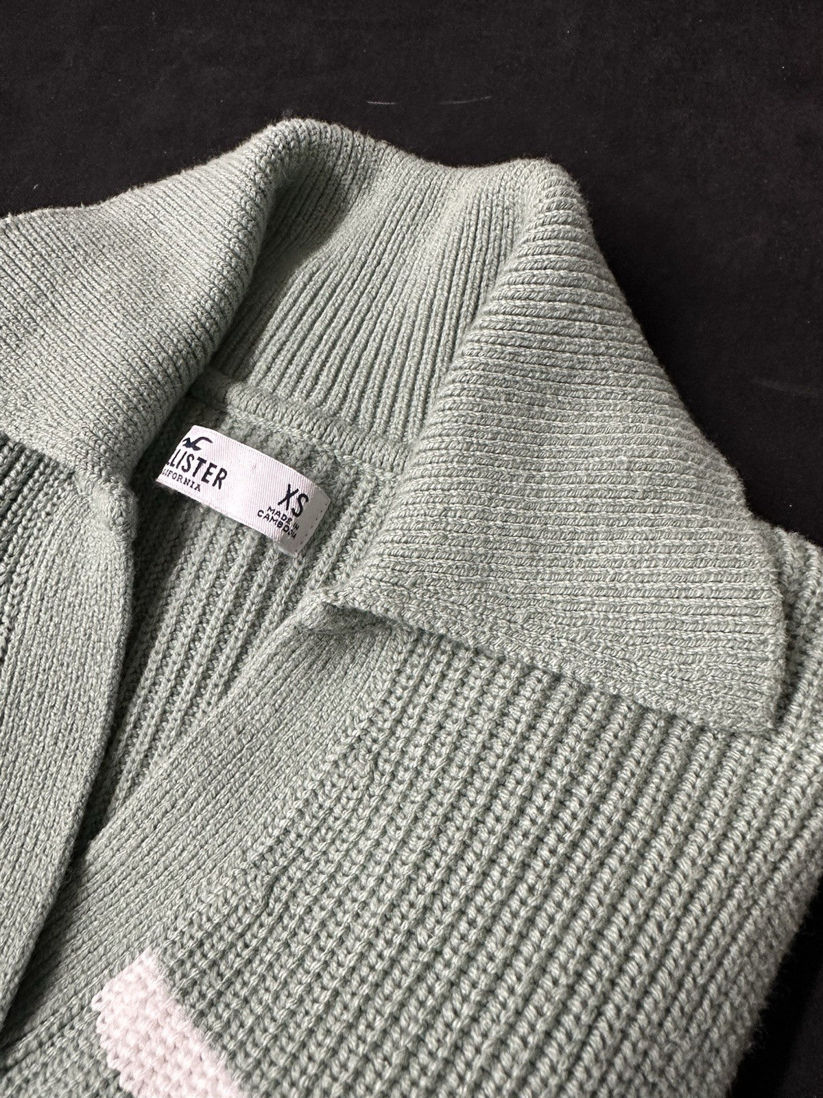 Women's Hollister Pullover Striped V-Neck Crop Long Sleeve Sweater Size XS 0071