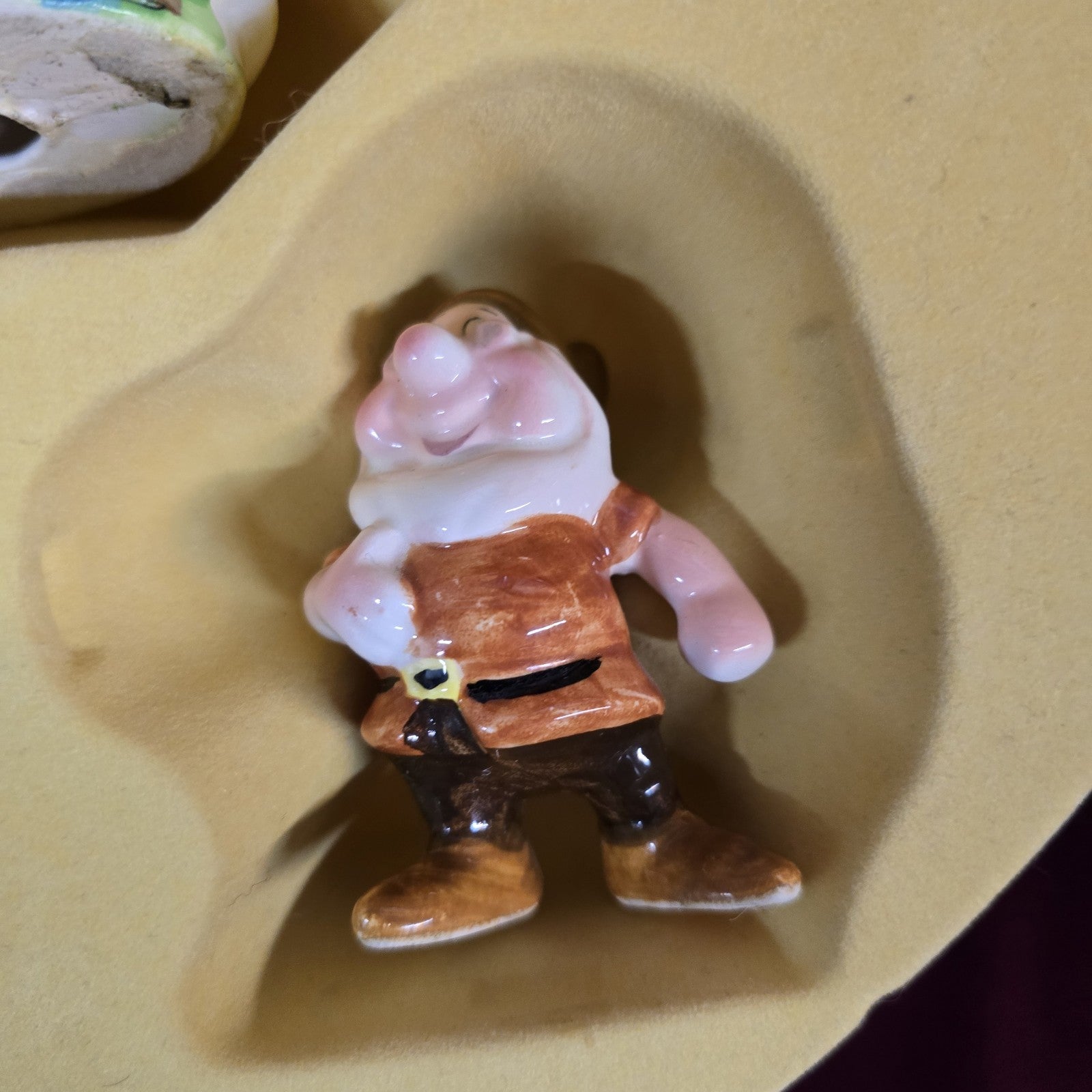 1960 Walt Disney Snow White and the Seven Dwarfs Ceramic Figure Set