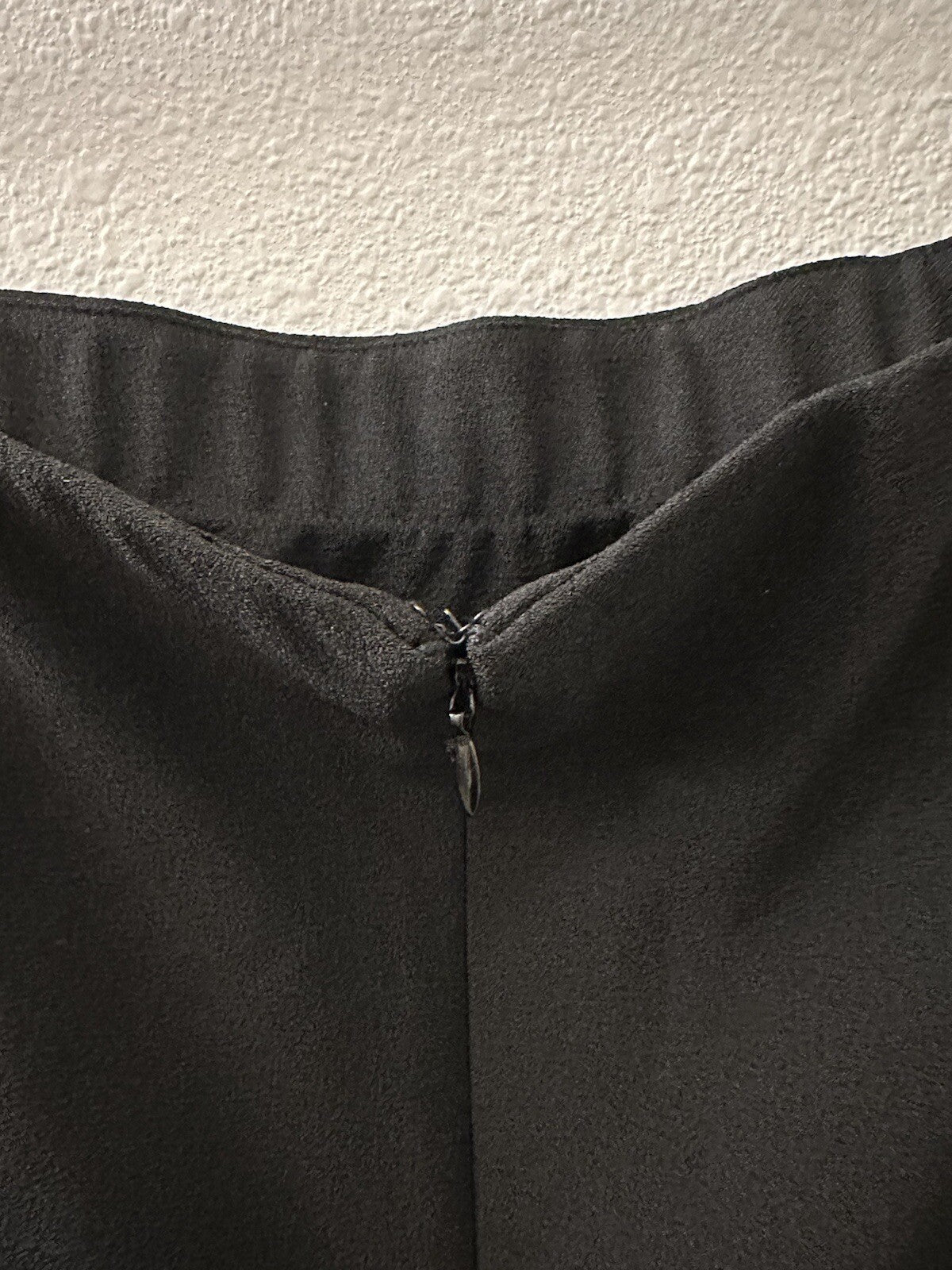 Chelsea28 Black Off The Shoulder Bell Sleeve Dress Women’s Size 6.           3.5