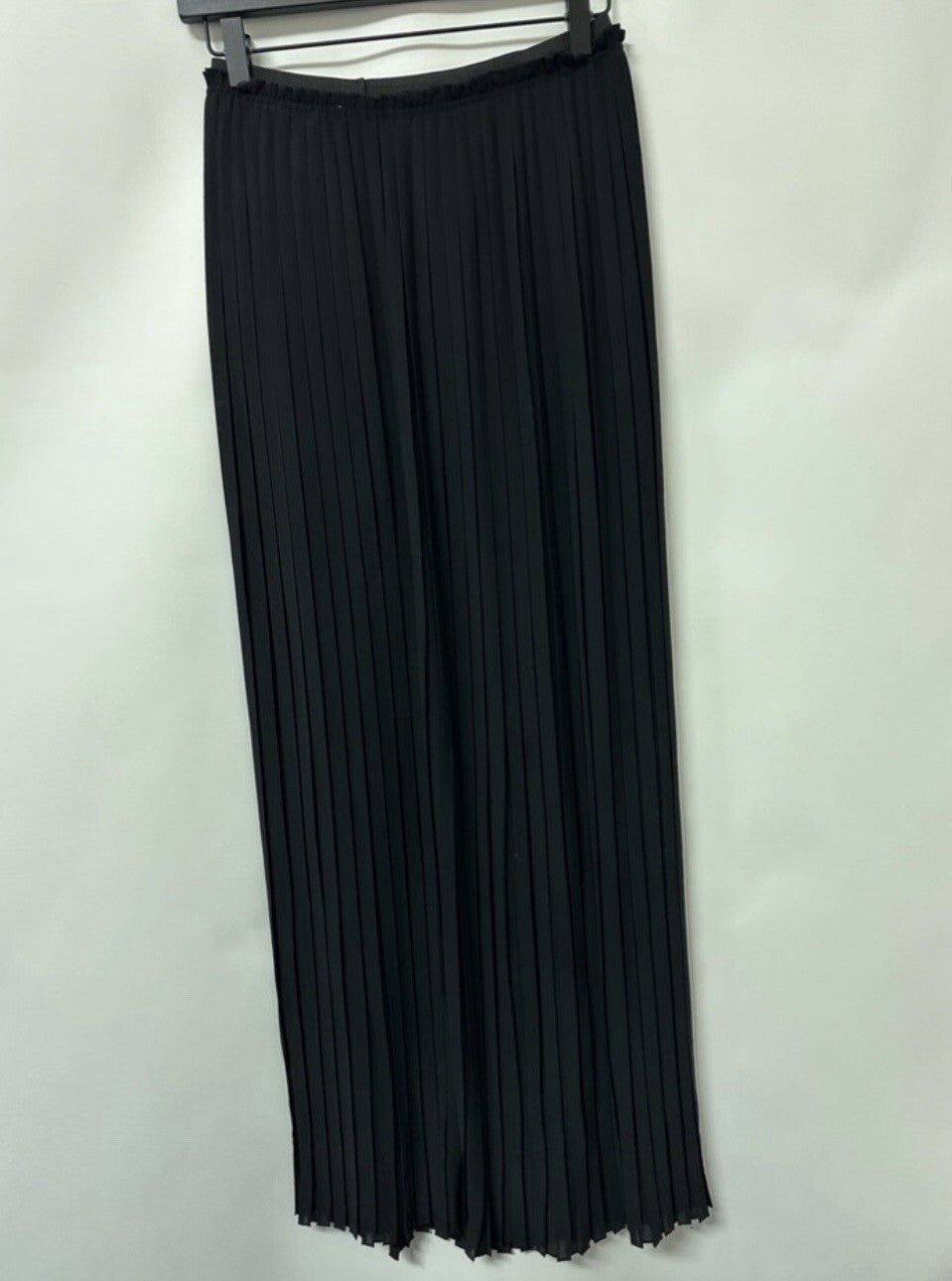 Lush Black Pleated Sheer Slit Skirt Size Small (0062)