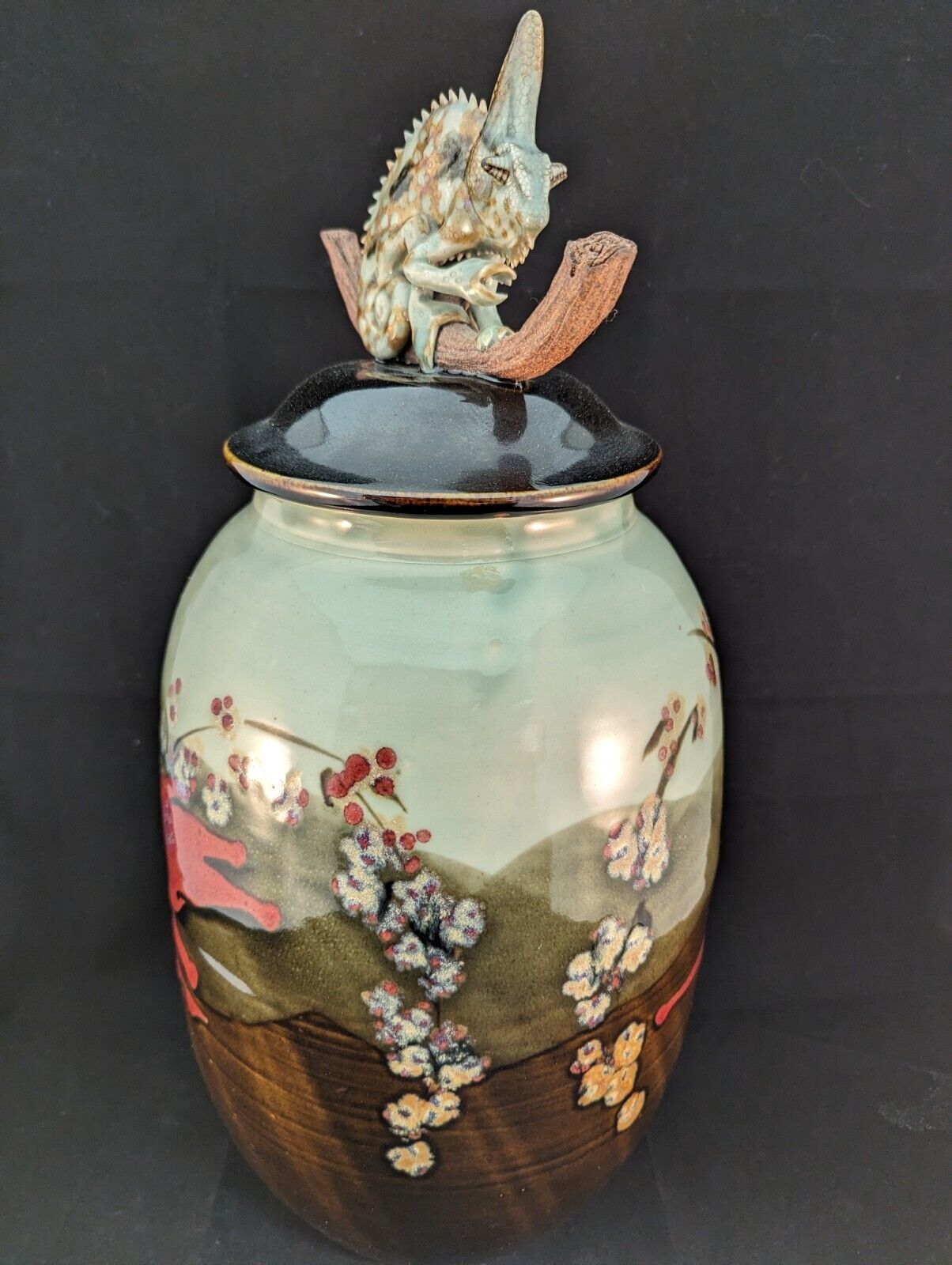 Pottery vase