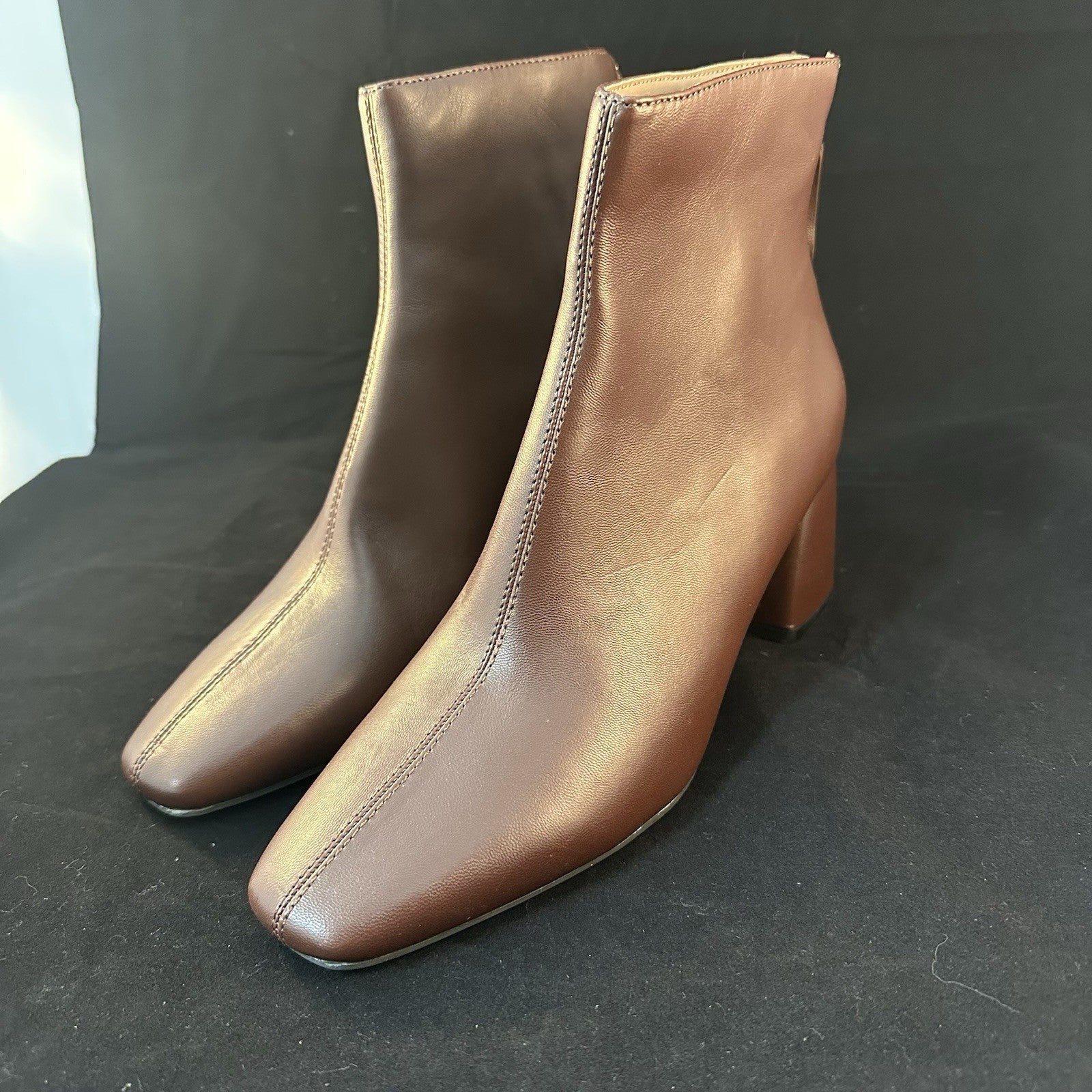 Matt & Nat Women’s Deena Chocolate Bootie Mid Calf Size Gold Zipper US 8 (4c)