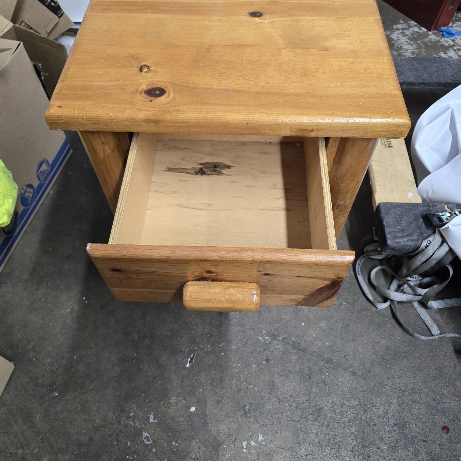 Log Wood (CEDAR) Night Stand