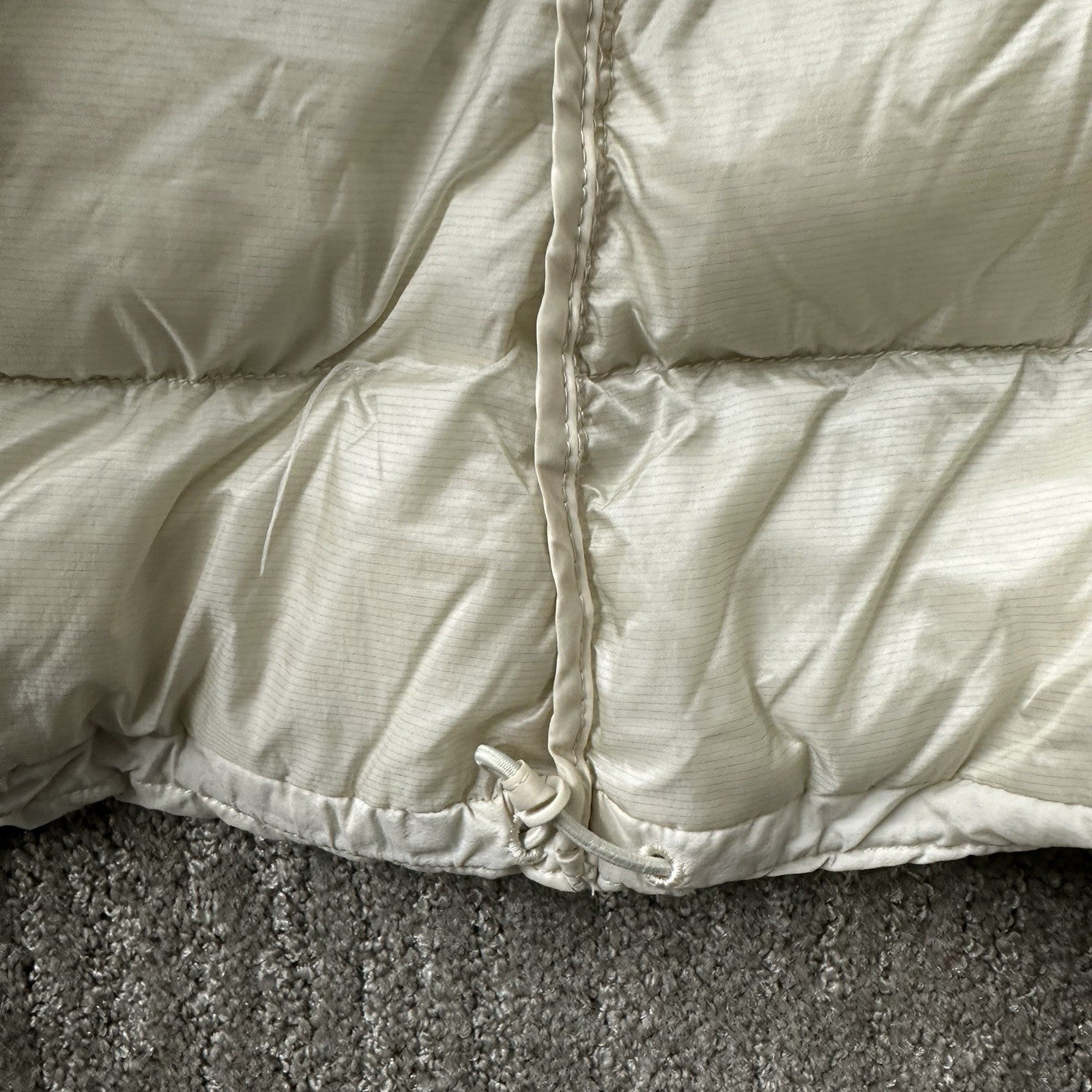 Uniqlo Ultra Light Down Packable Women's Cream Puffer Jacket Size Small 0089