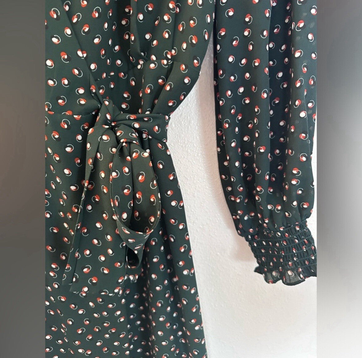 Max Studio Long Sleeve Wrap Dress Size Small V Neck (99)