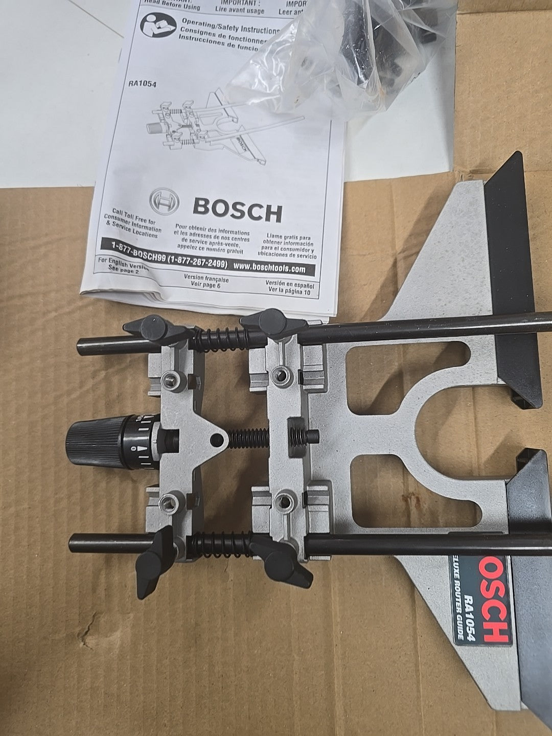 Bosch Deluxe Router Edge Guide Accessory RA1054 8D