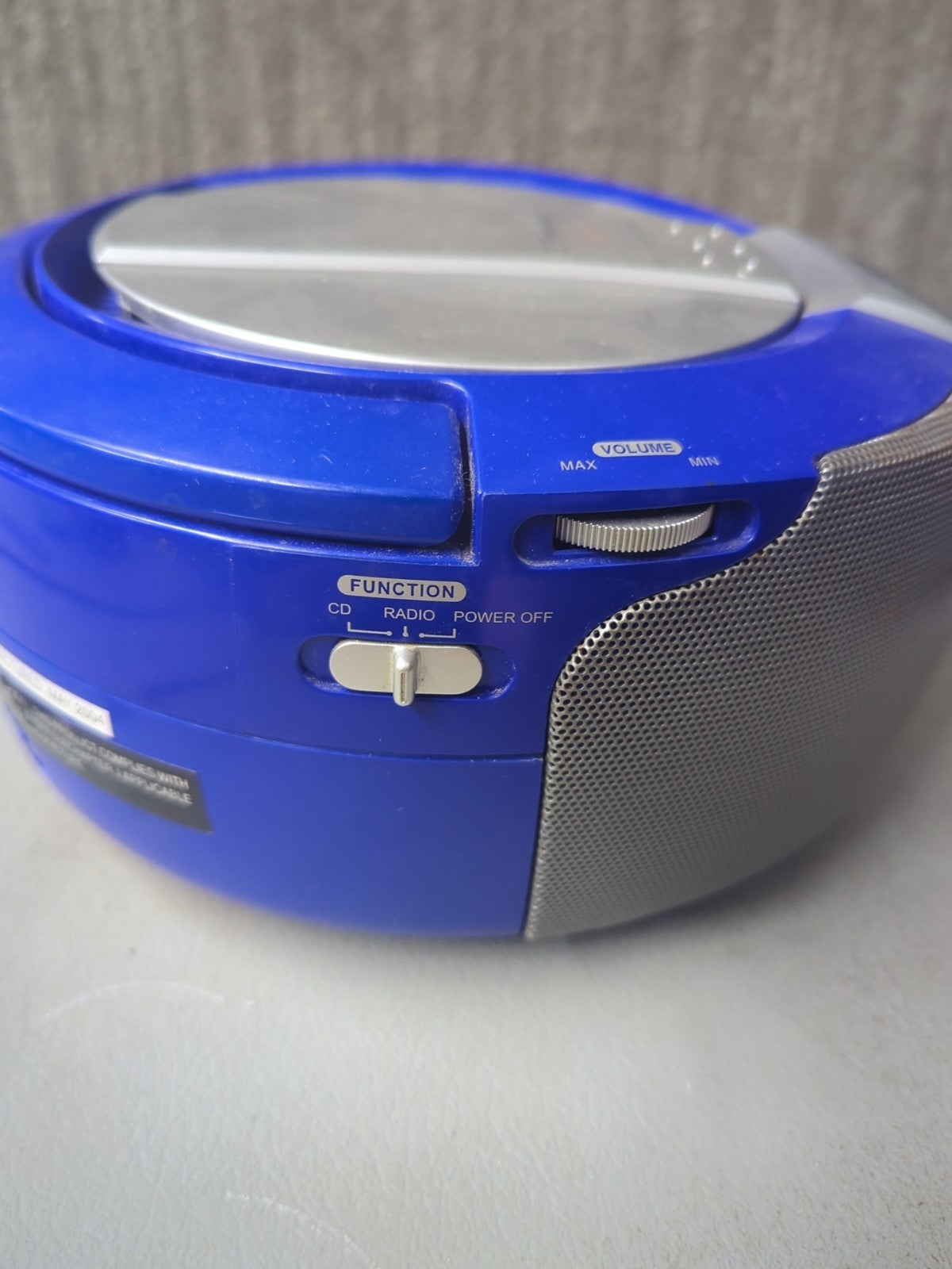 Emerson PD5202BL Stereo Boombox Radio CD Player Blue W/Power Cord 4E