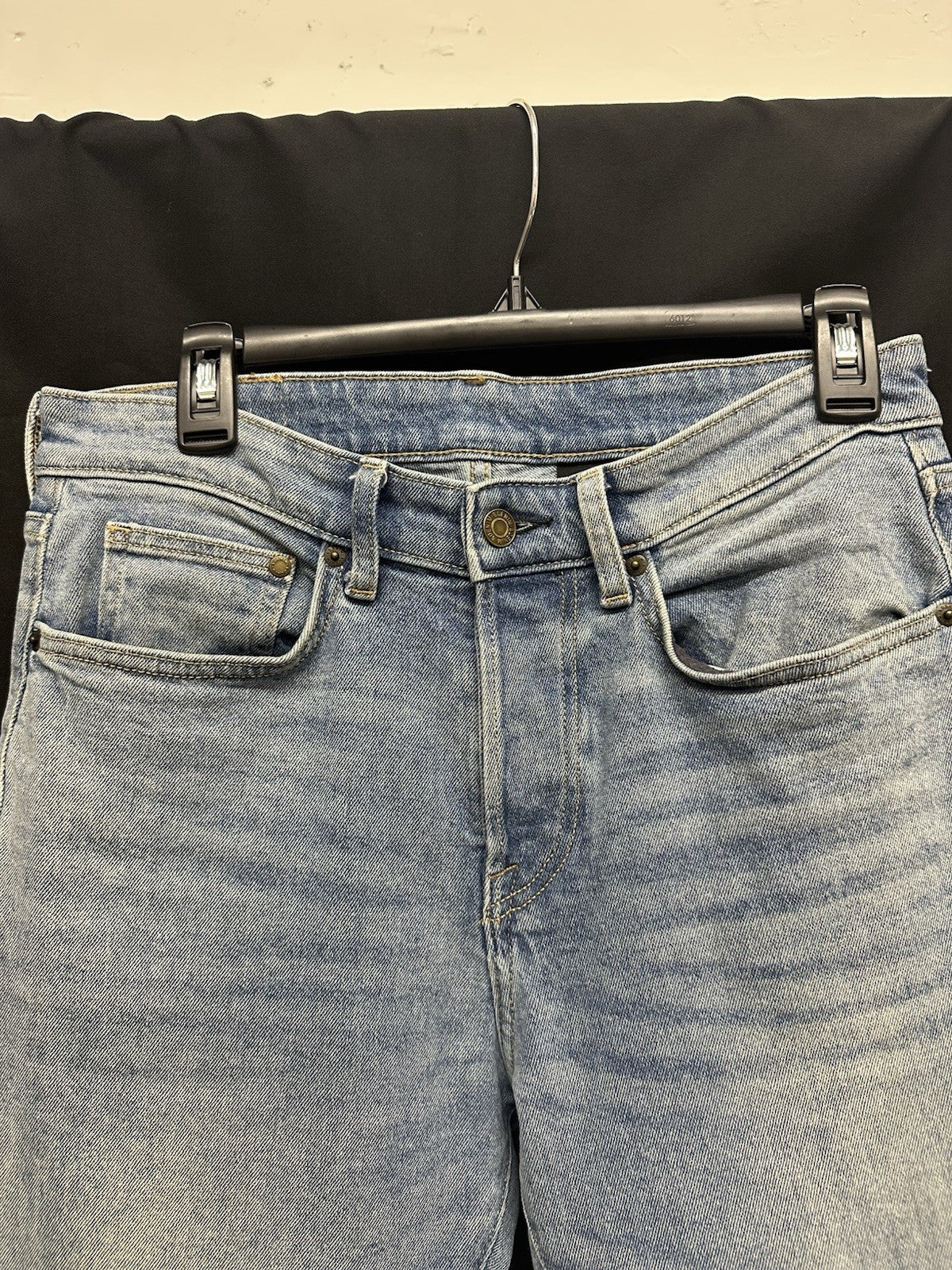 H&M &Denim Button Up Raw Hem Skinny US 32 Jeans (0044)