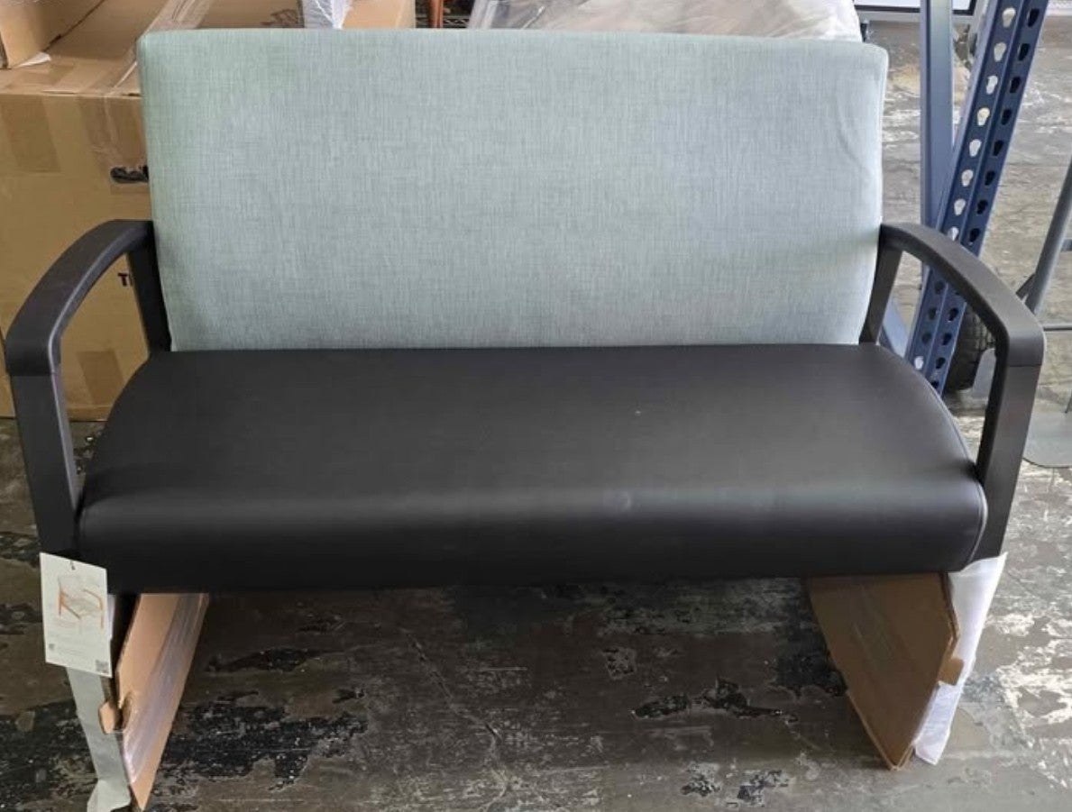 SitOnIt Aviera Bariatric Reception Chairs