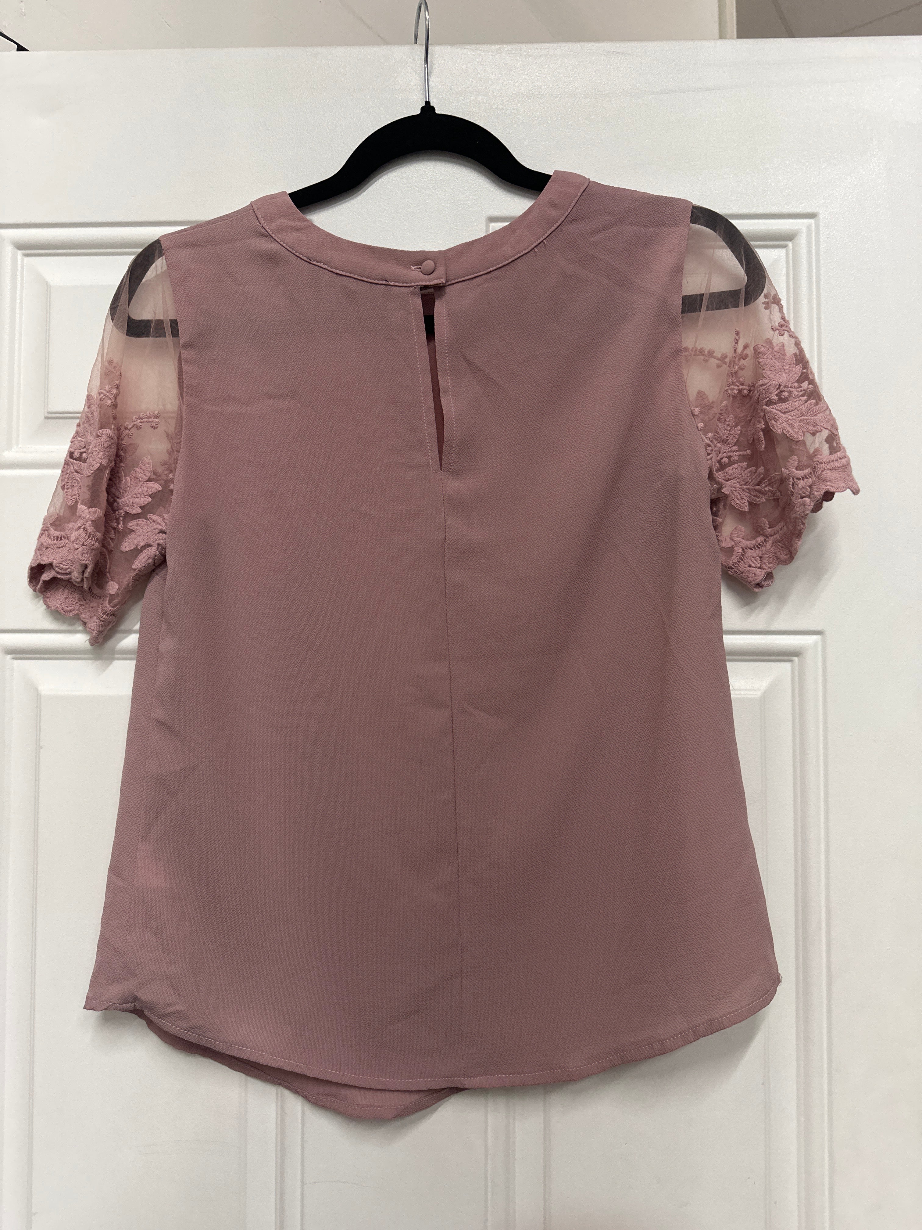Lulus Lace Arm Top- XS