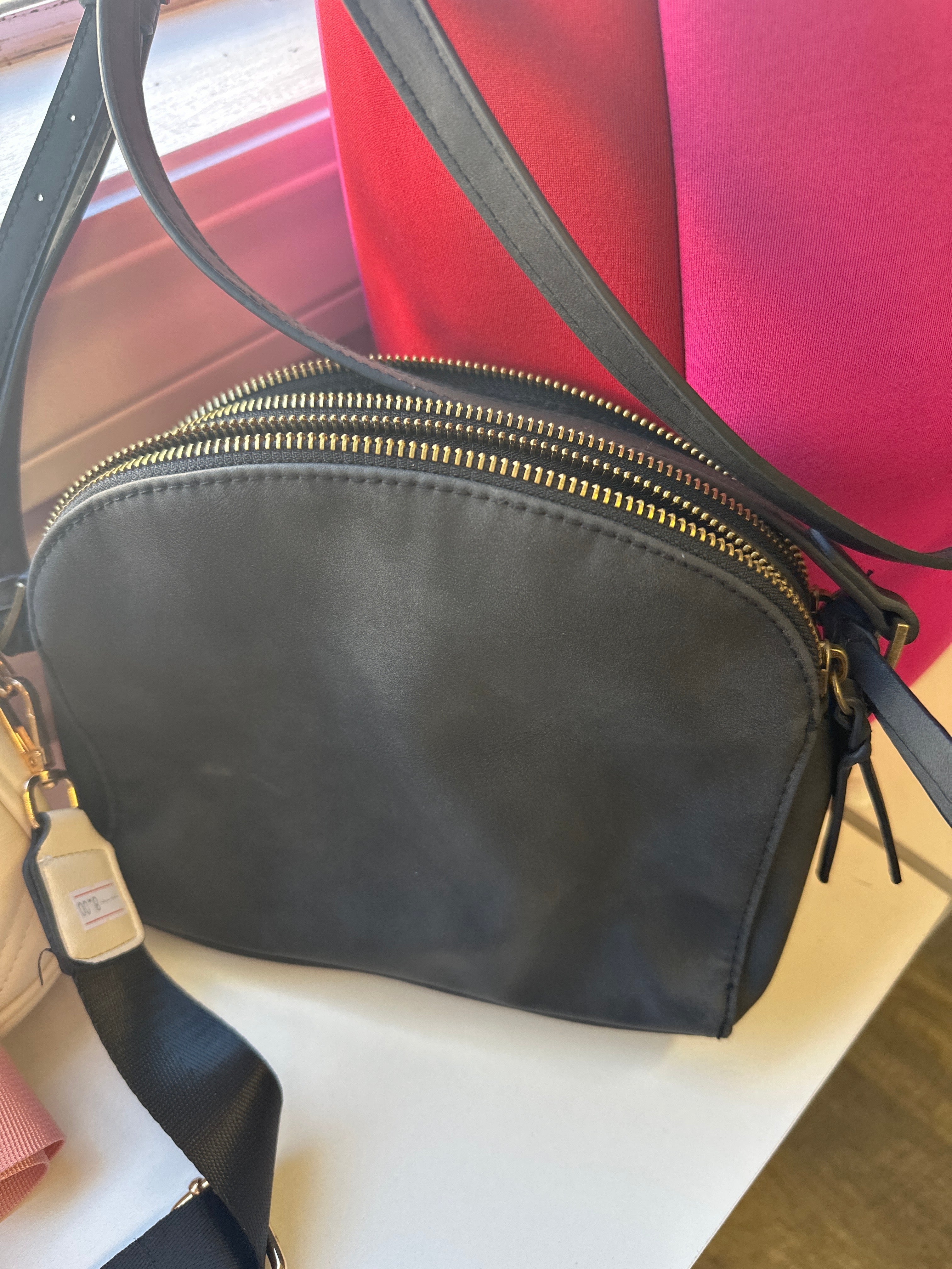 Universal Thread Purse