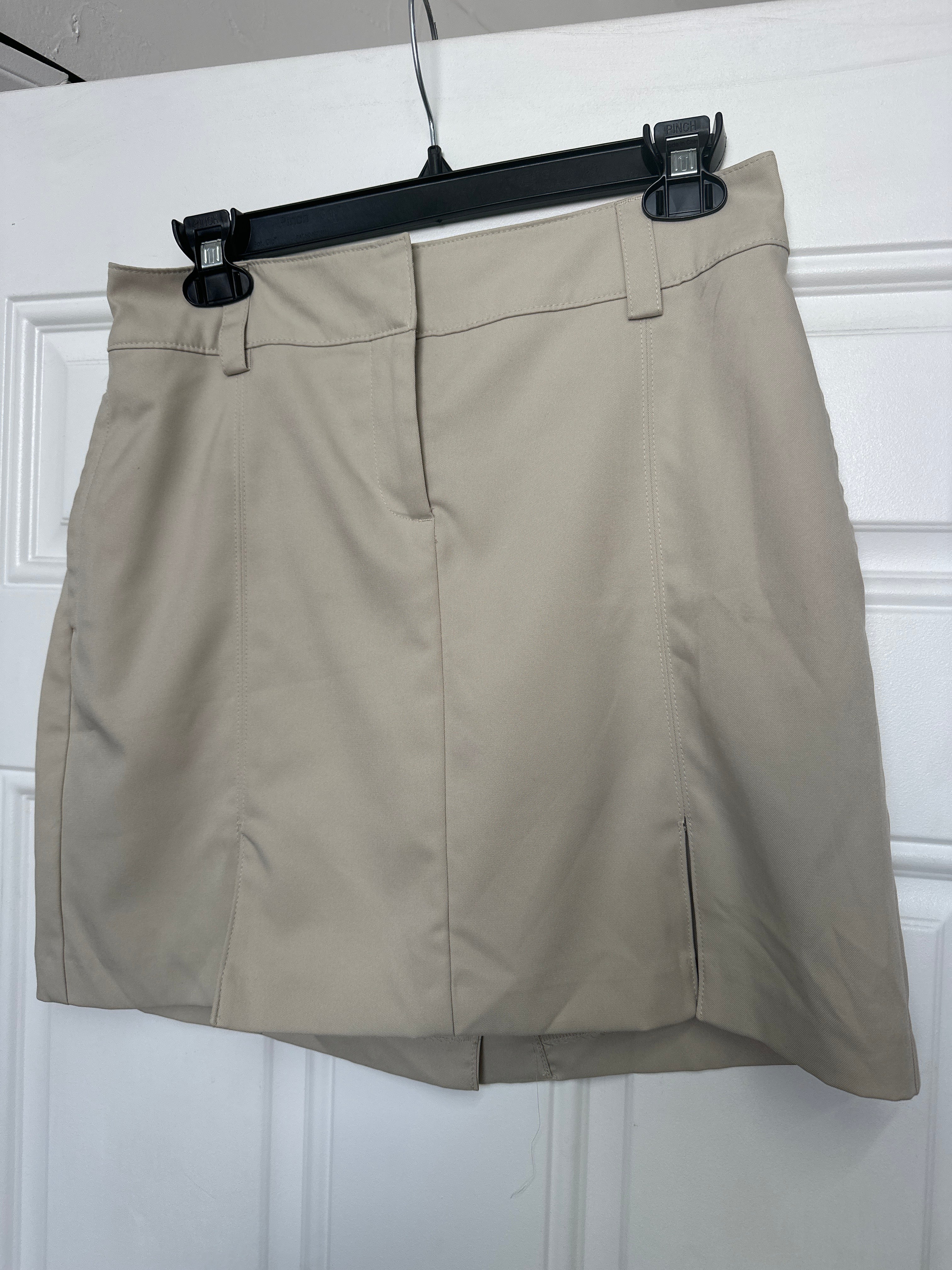 Women’s IZOD golf Shorts