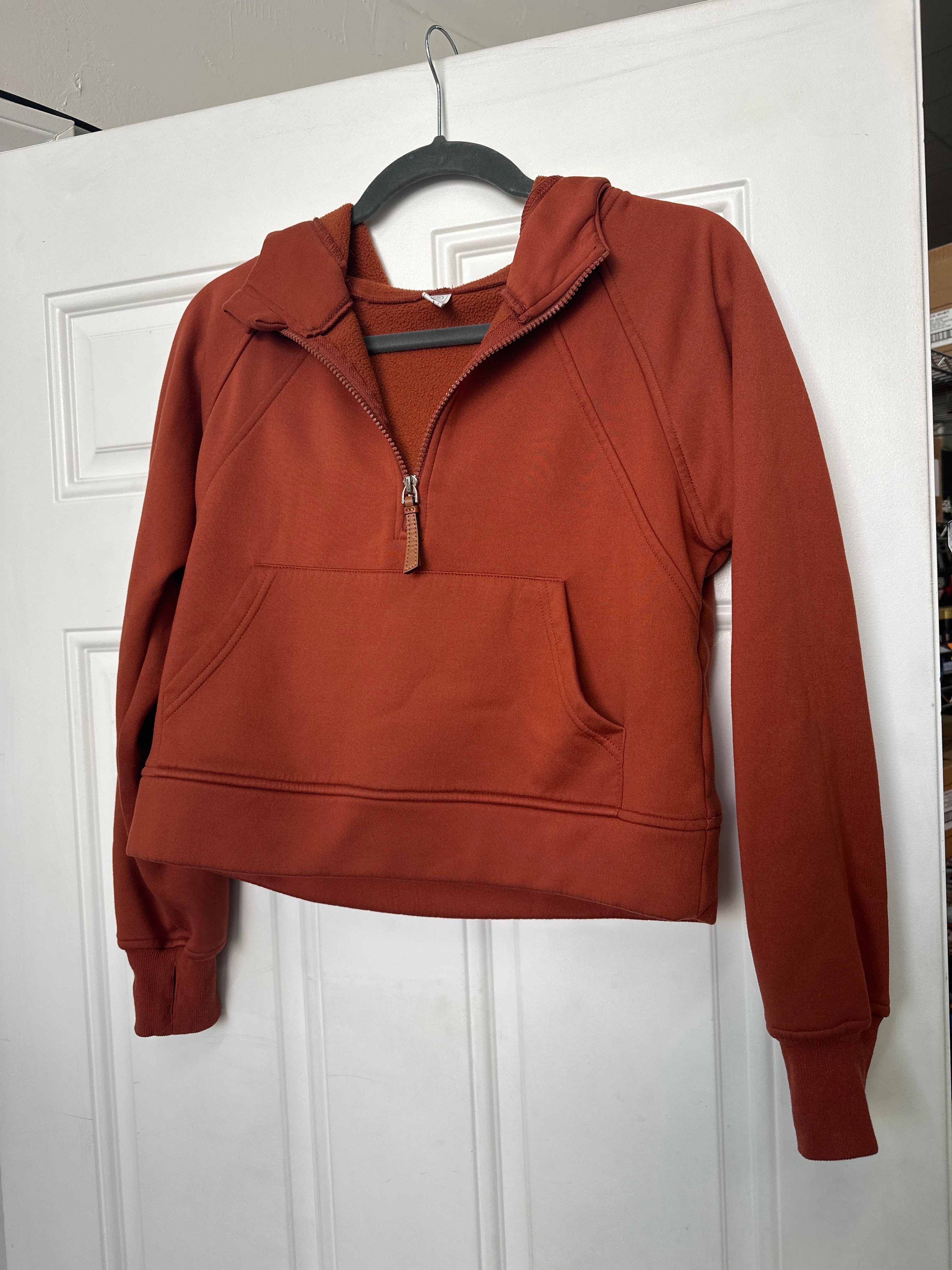 Women’s Laslulu Sweater Hoodie Small
