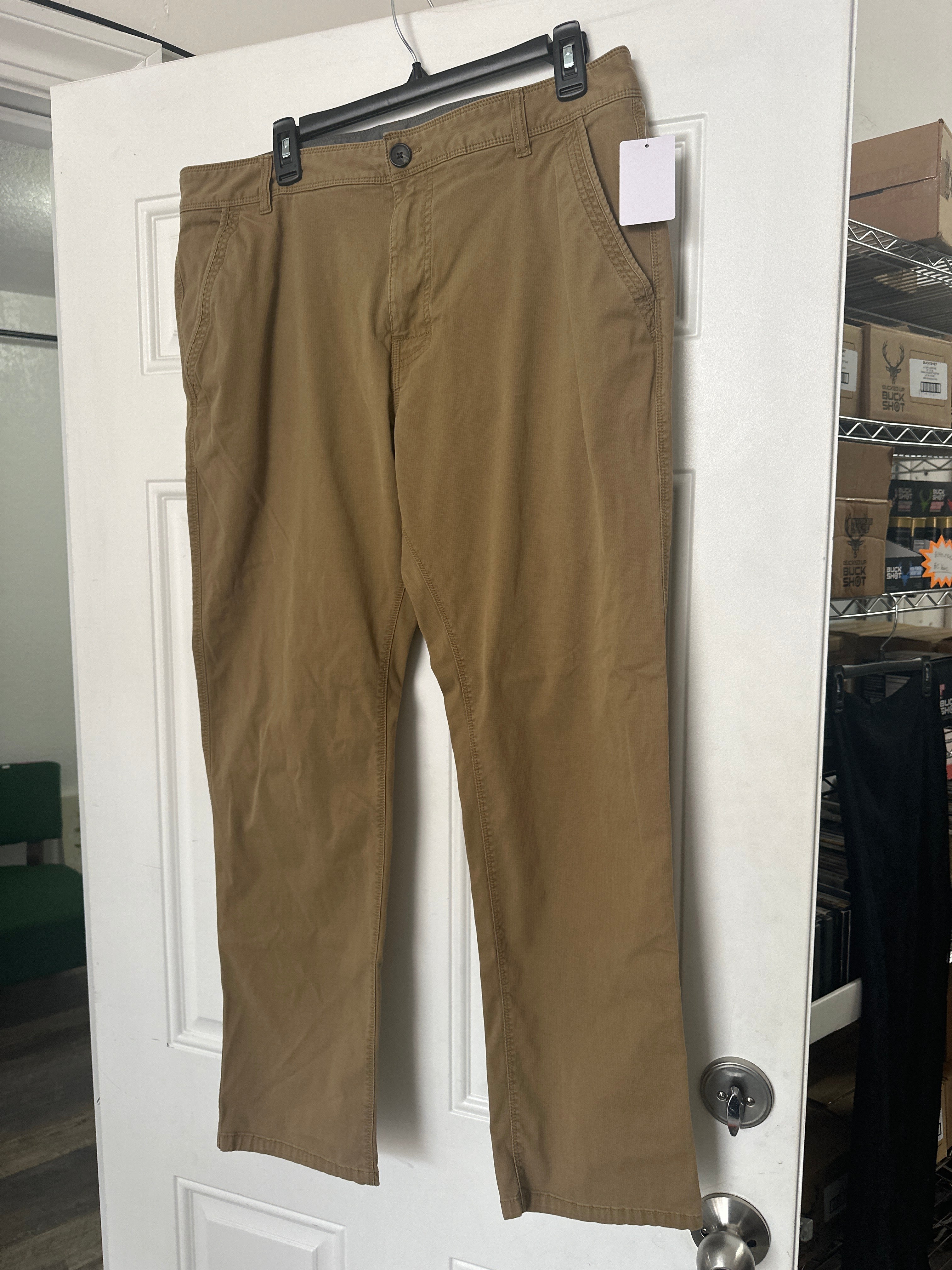 Men’s Prana size 36 Straight fit