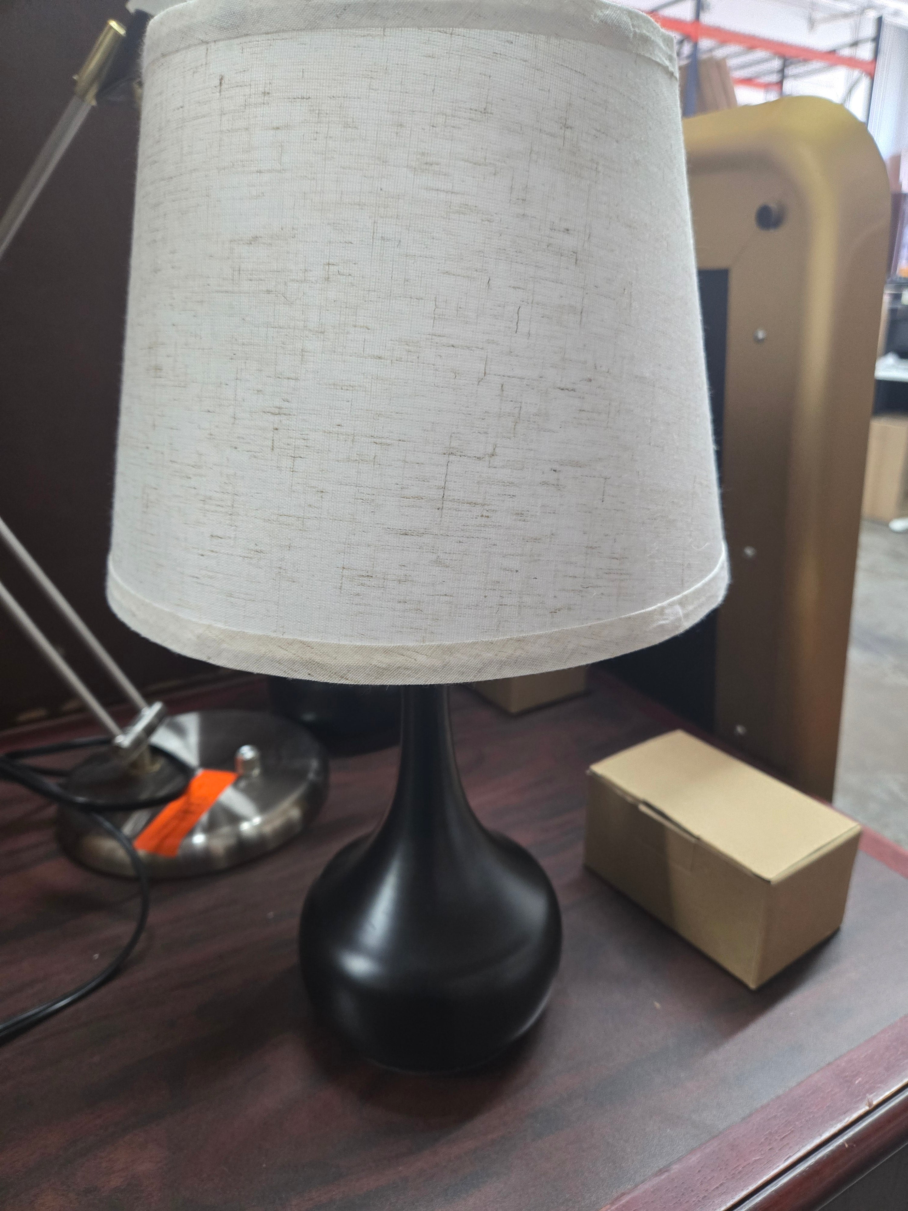 Cordless Rechargable Lamp With RGB And Remote