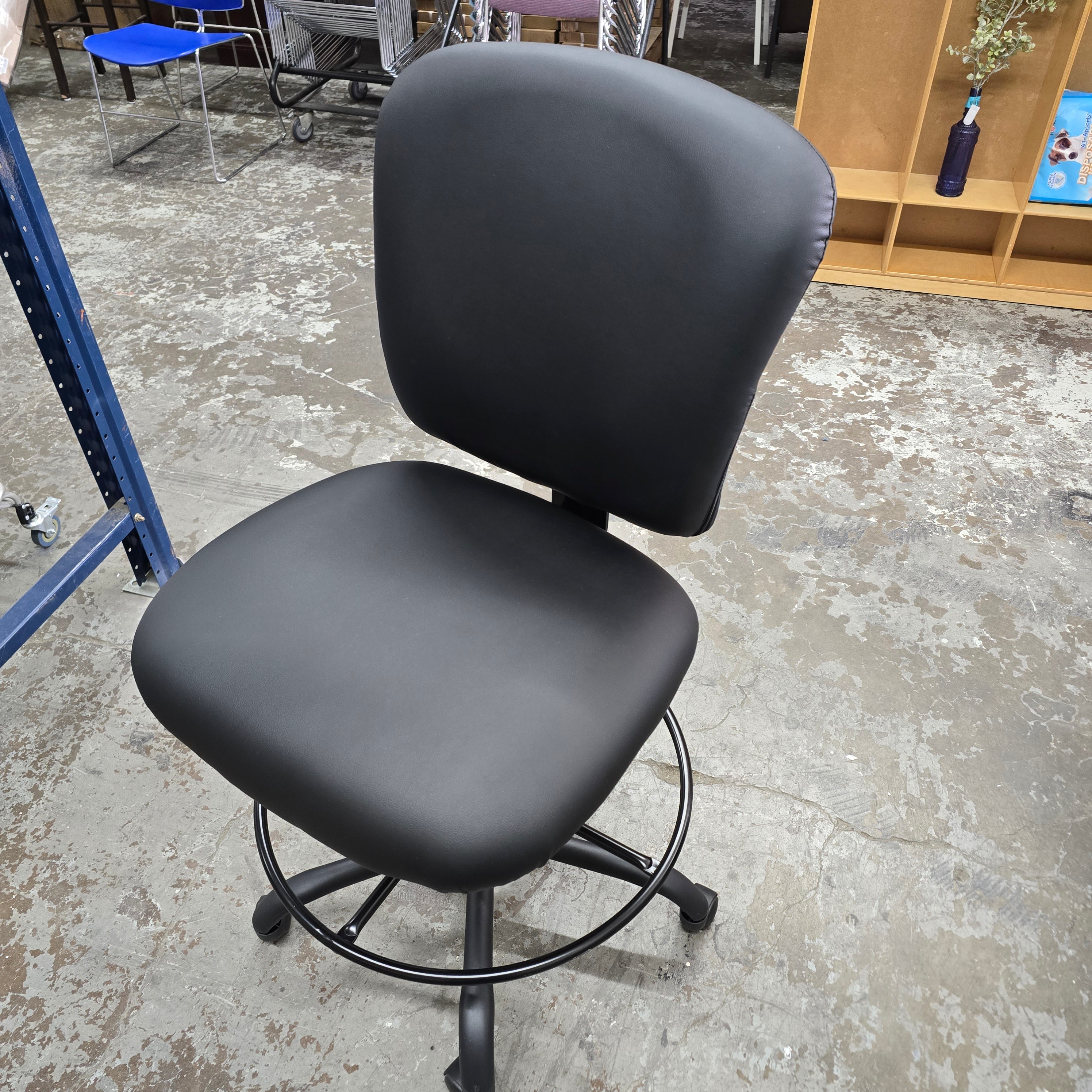 Big and Tall Vinyl Work Stool