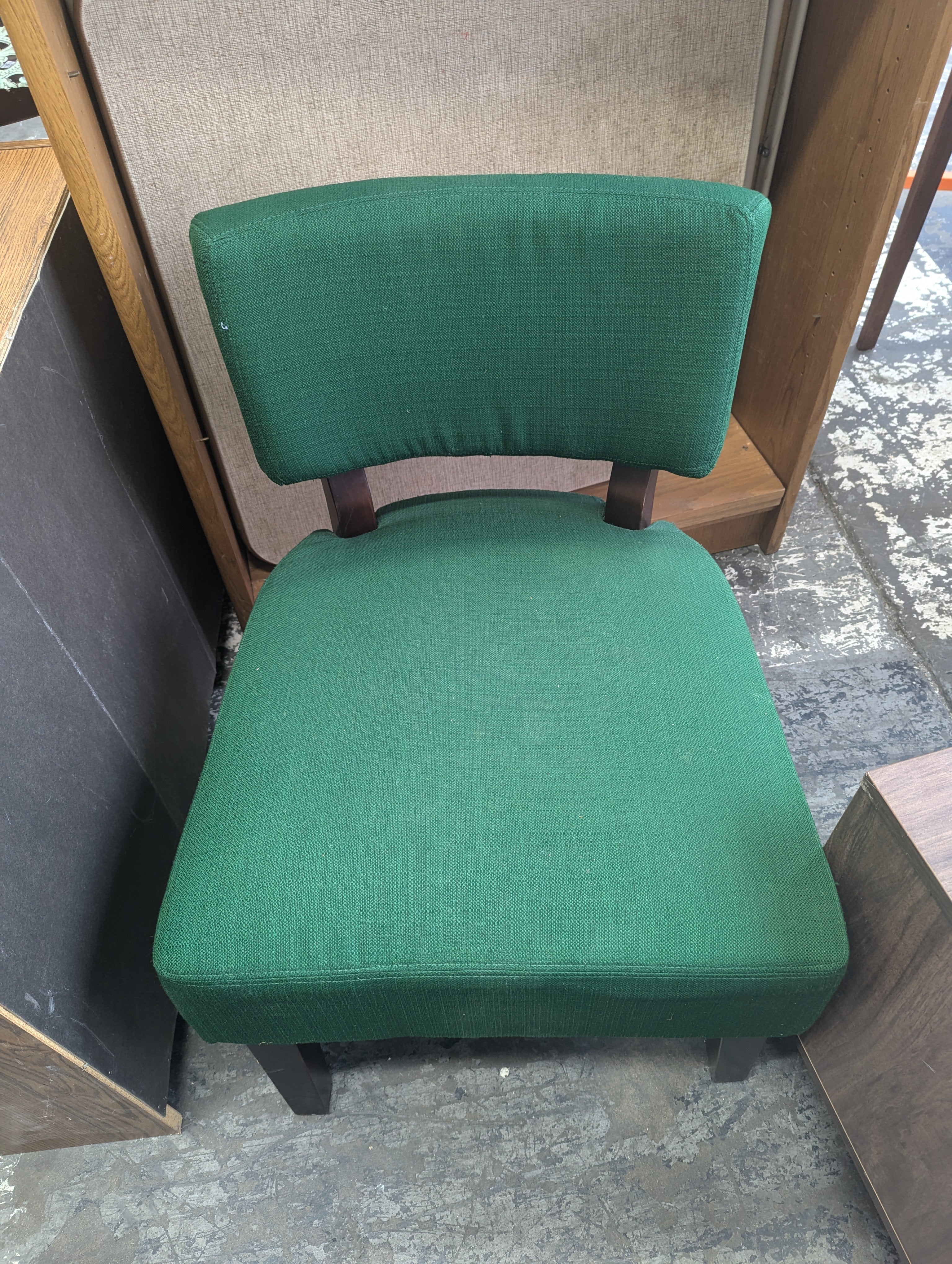 Vintage Green Stylish Comfy Chair